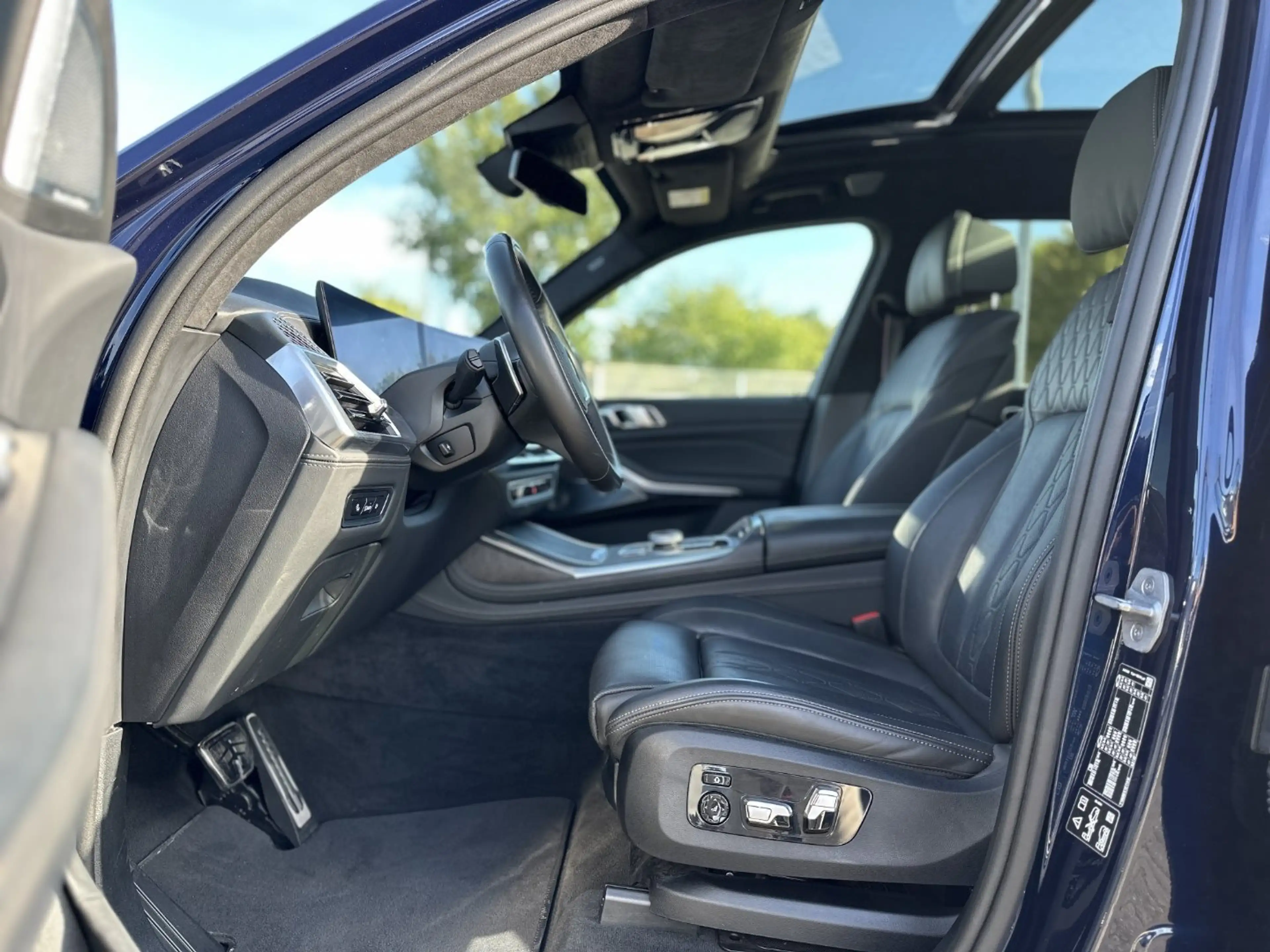 BMW X7 xDrive40d M Sportpaket Gestiksteuerung DAB — photo 14