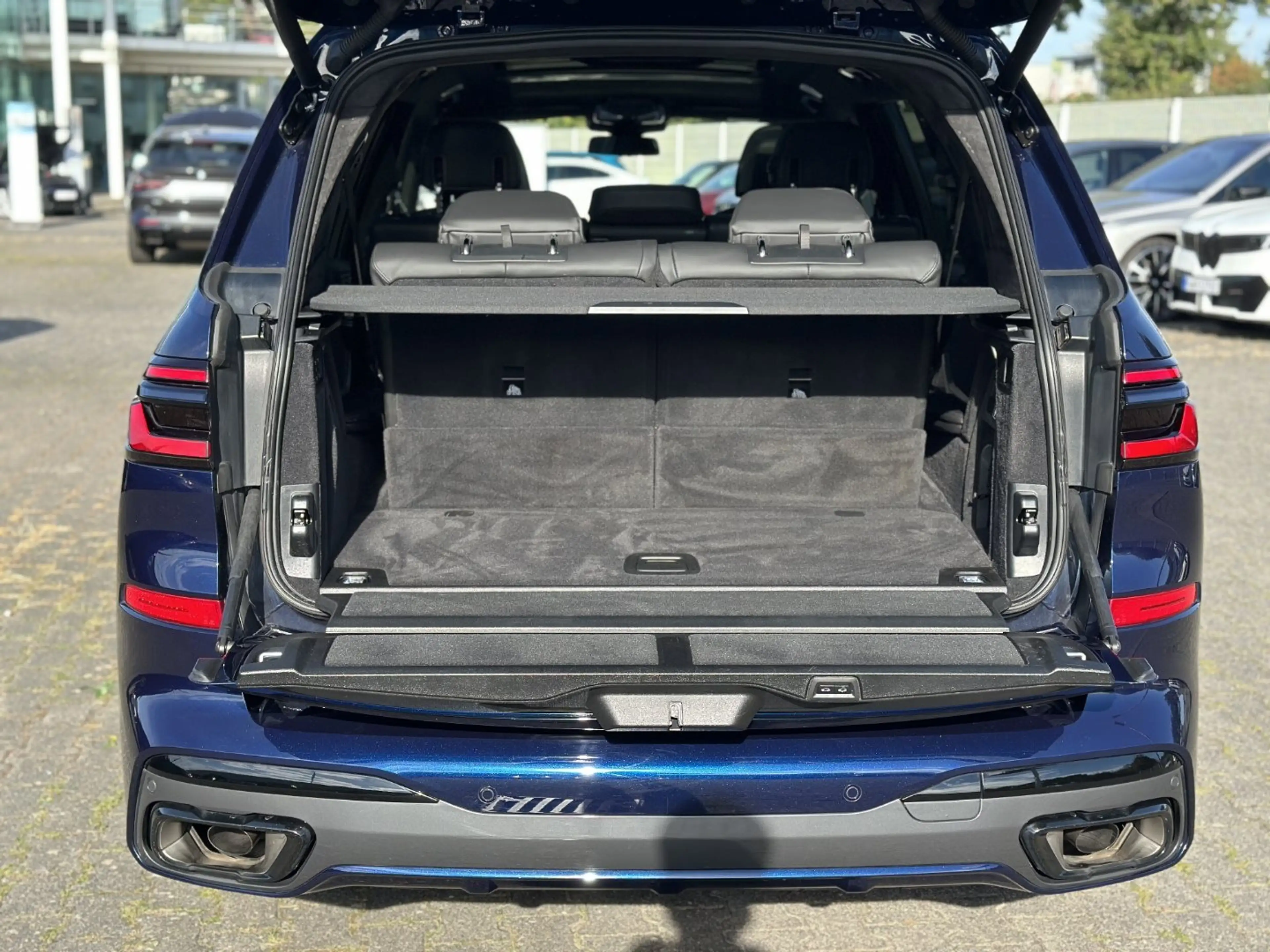 BMW X7 xDrive40d M Sportpaket Gestiksteuerung DAB — photo 7