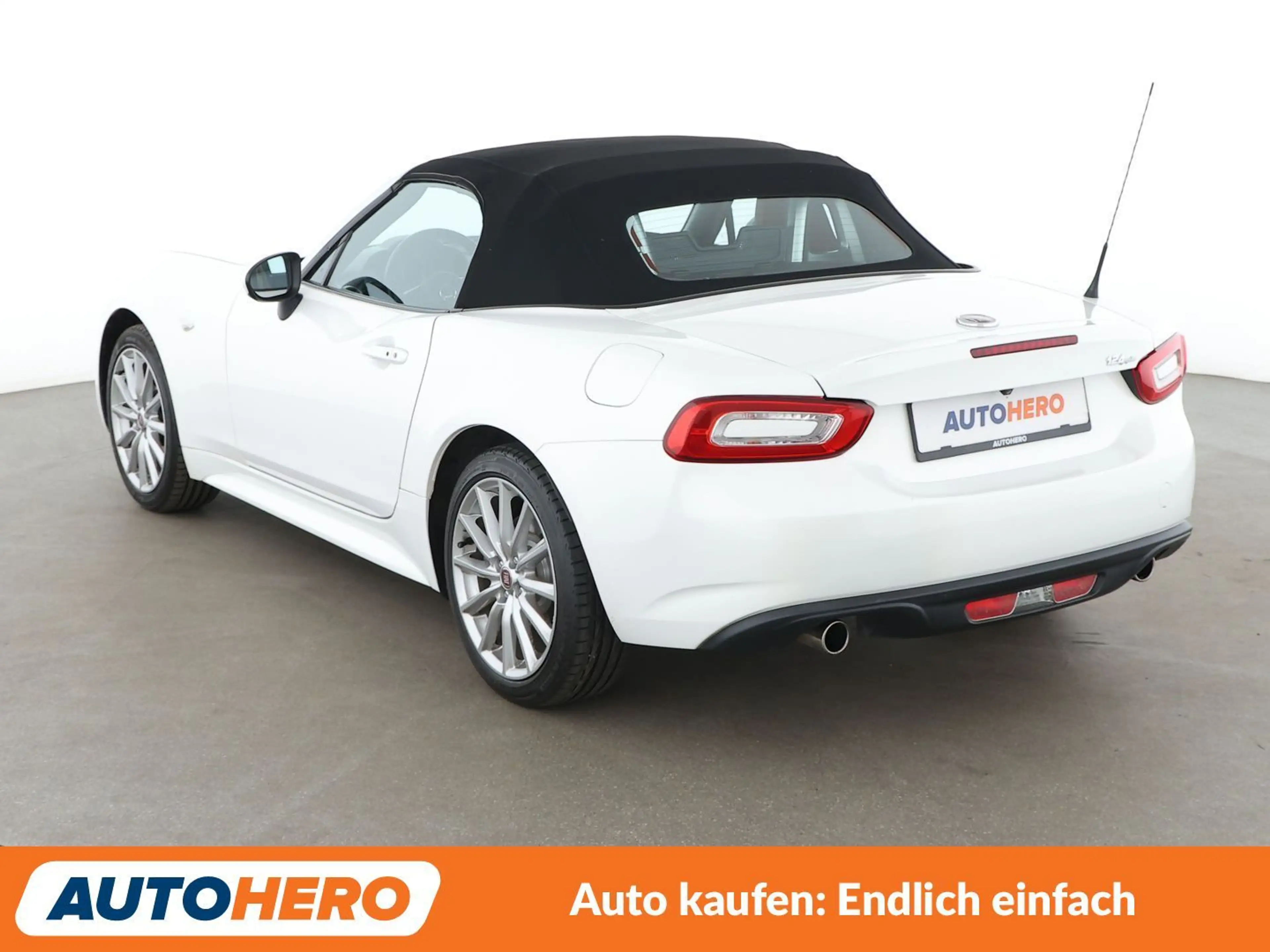 Fiat 124 Spider 1.4 Turbo Lusso *NAVI*LED*TEMPO*CAM*SHZ* — photo 4