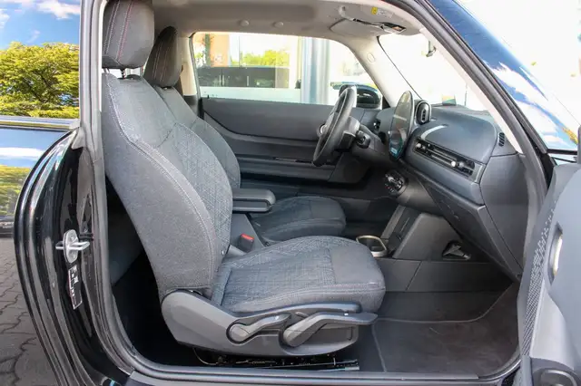Mini Hatch view 17