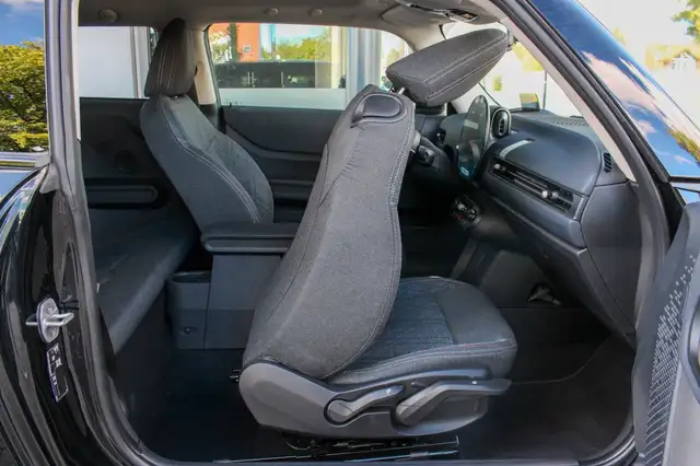 Mini Hatch view 20