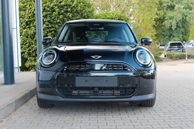 Mini Hatch view 2