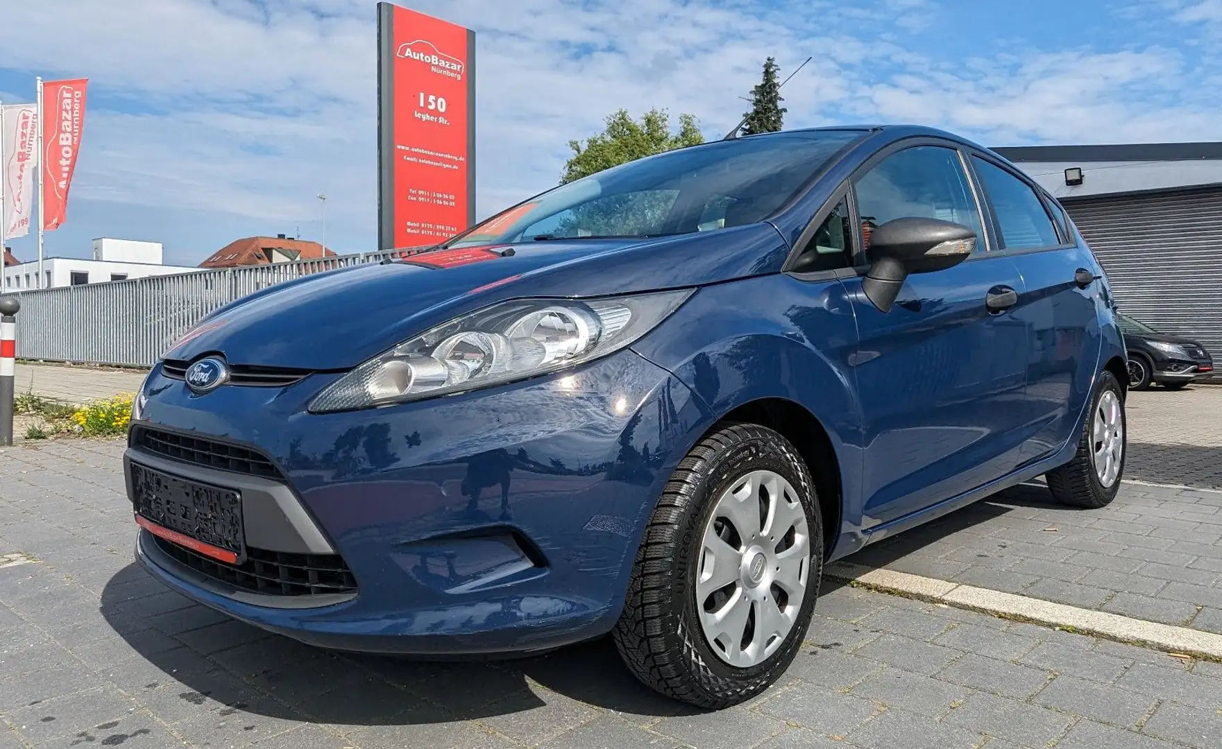 Ford Fiesta Ambiente / 5 Türig / AHK / Tüv Neu Blau - 1