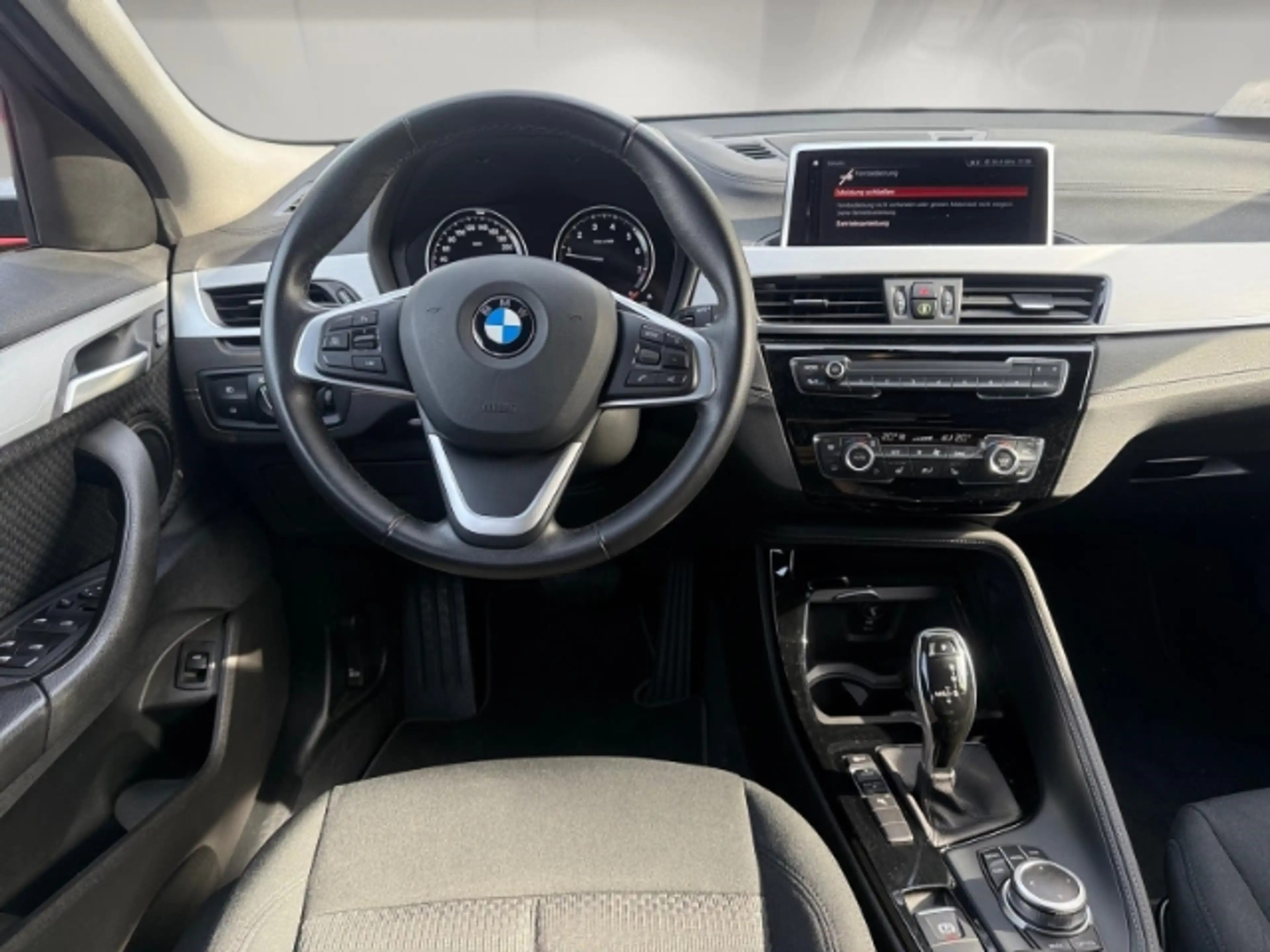 BMW X2 SDrive 20 i Advantage/Totwinkelass./CarPlay/Tempom — photo 10