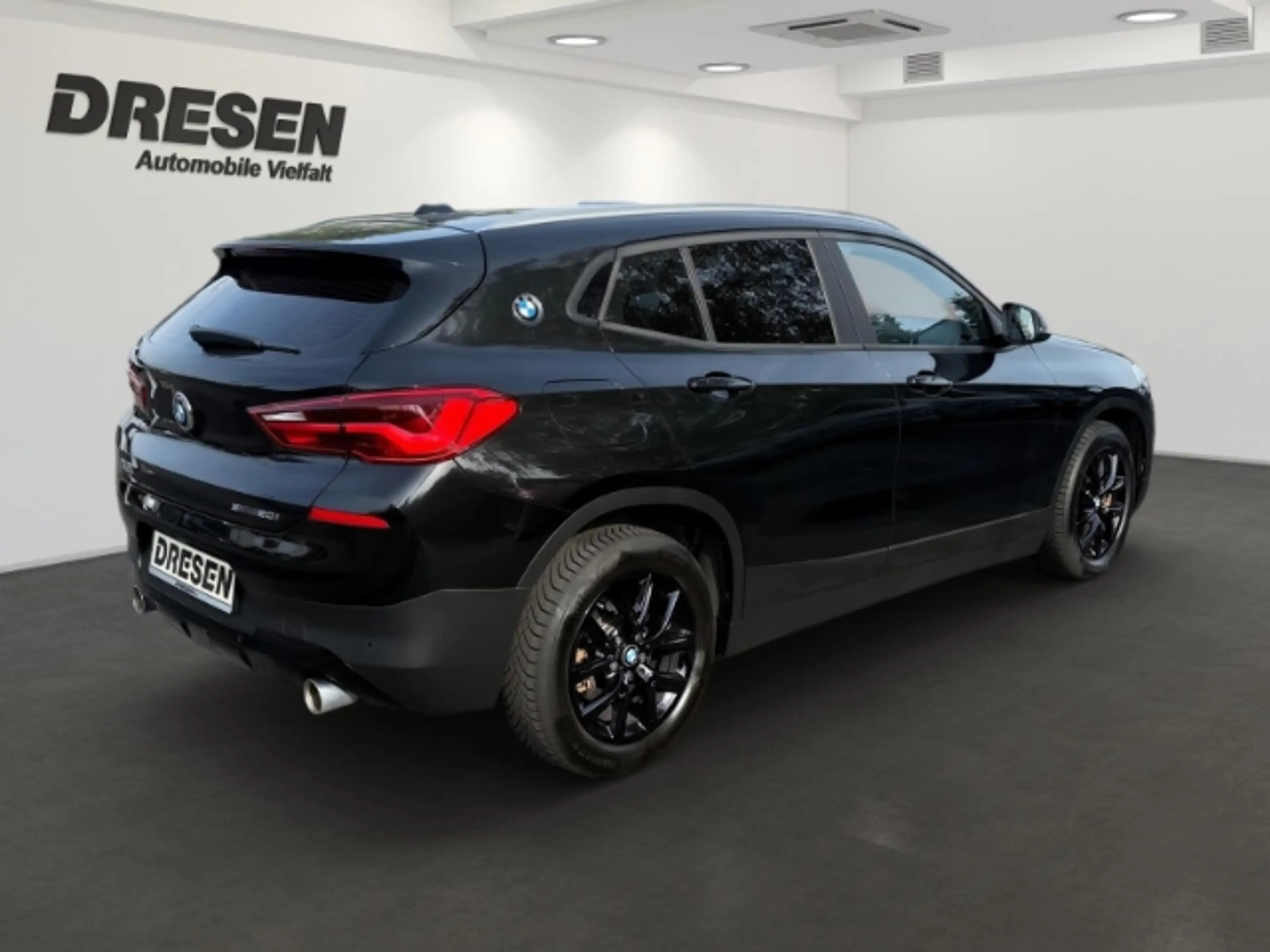 BMW X2 SDrive 20 i Advantage/Totwinkelass./CarPlay/Tempom — photo 3