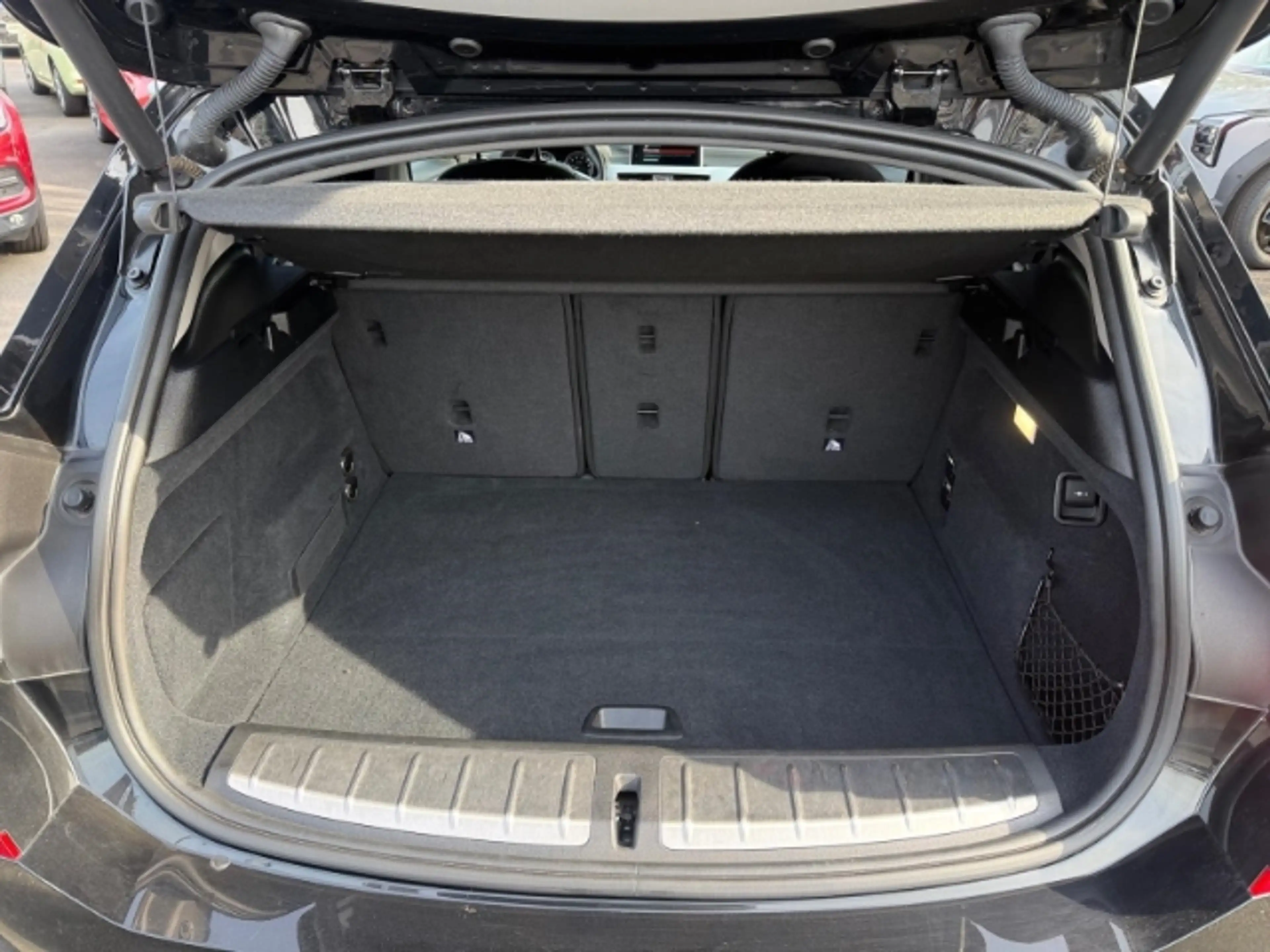 BMW X2 SDrive 20 i Advantage/Totwinkelass./CarPlay/Tempom — photo 12