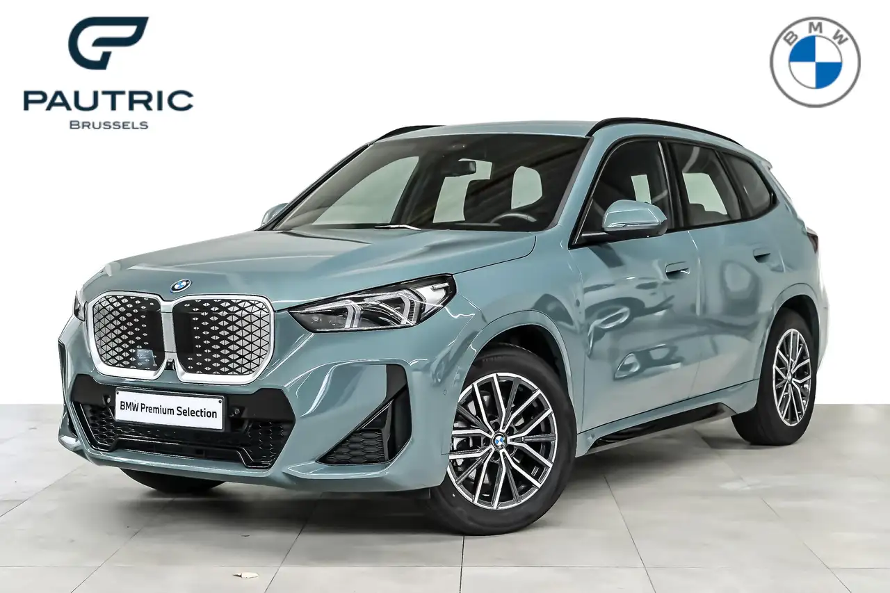 BMW iX1