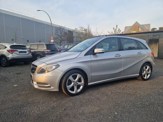 Mercedes-Benz B 200 B 200 (246.243)