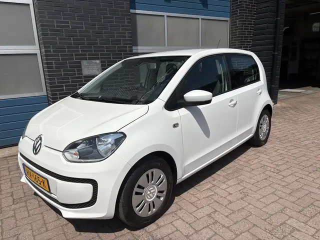 Volkswagen Up! view 2