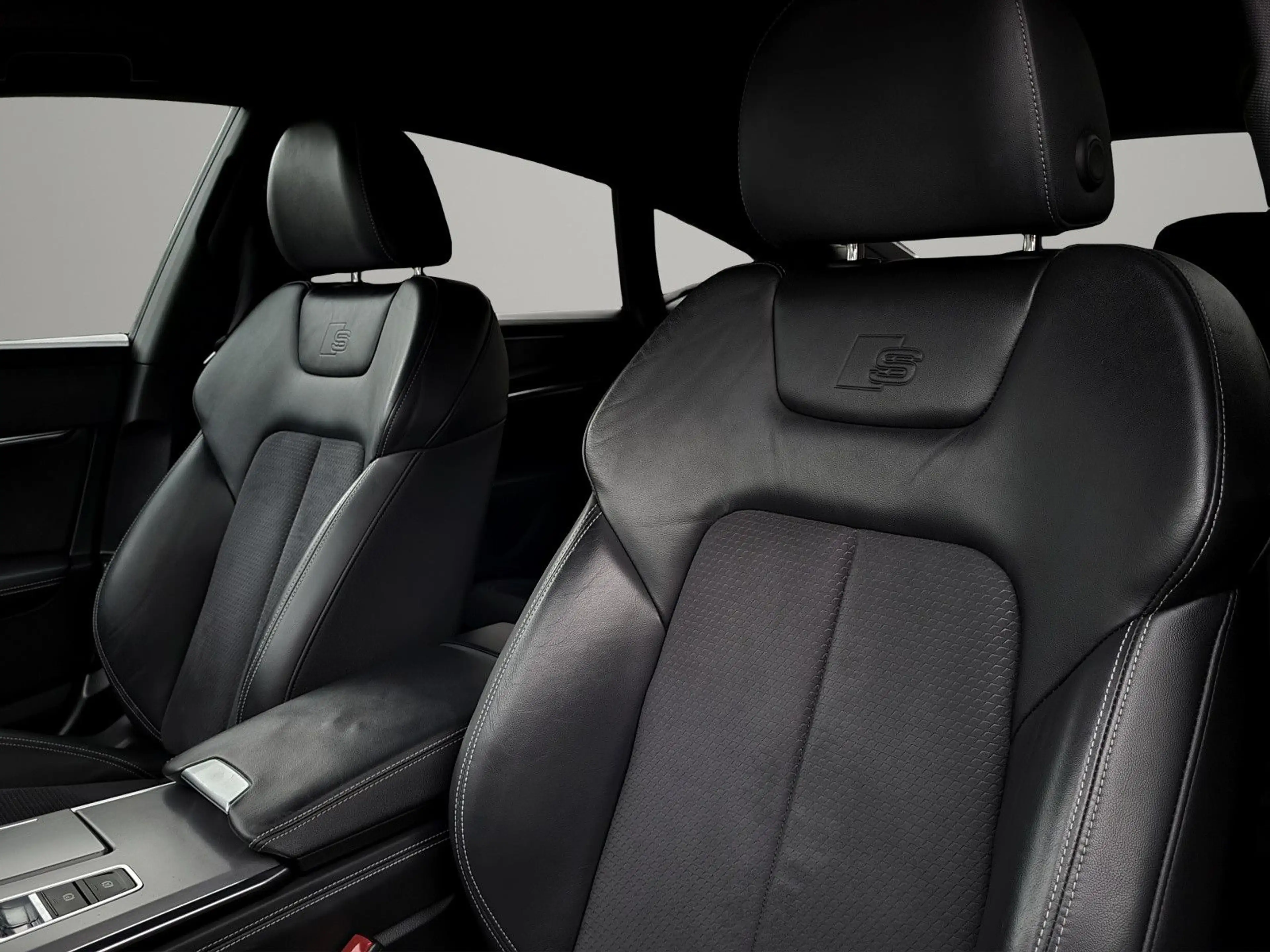 Audi A7 Sportback 45 TDI quattro S line MATRIX|B&O — photo 14