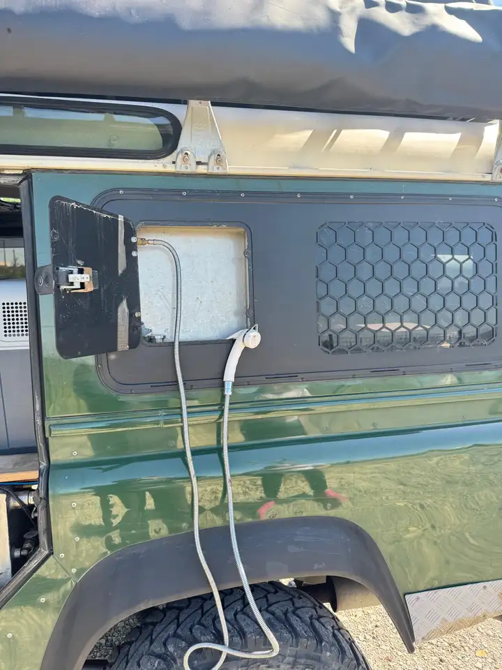 Land Rover Defender 110 2.5 td County SW, foto 8