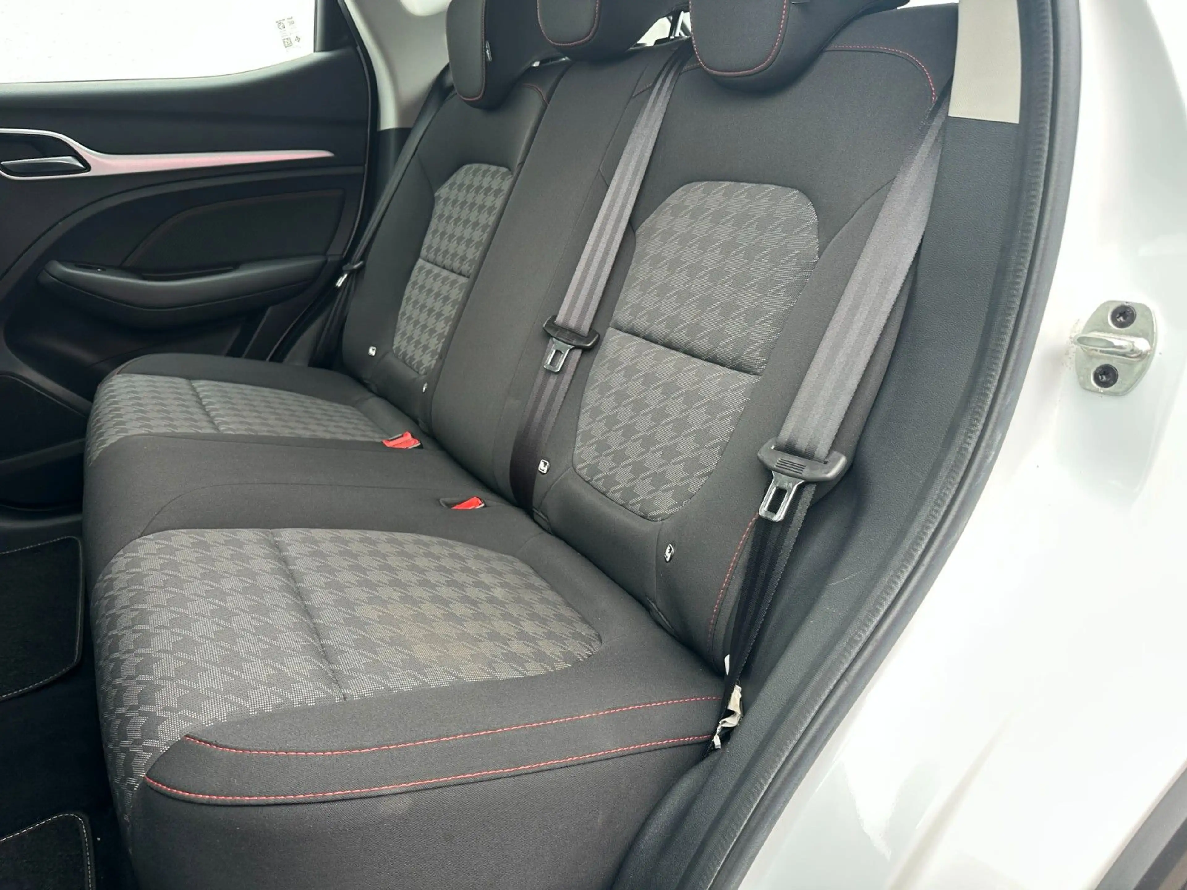 MG ZS EV Comfort ELEKTRO 51 kWh Navi LED Shzg ACC — photo 11