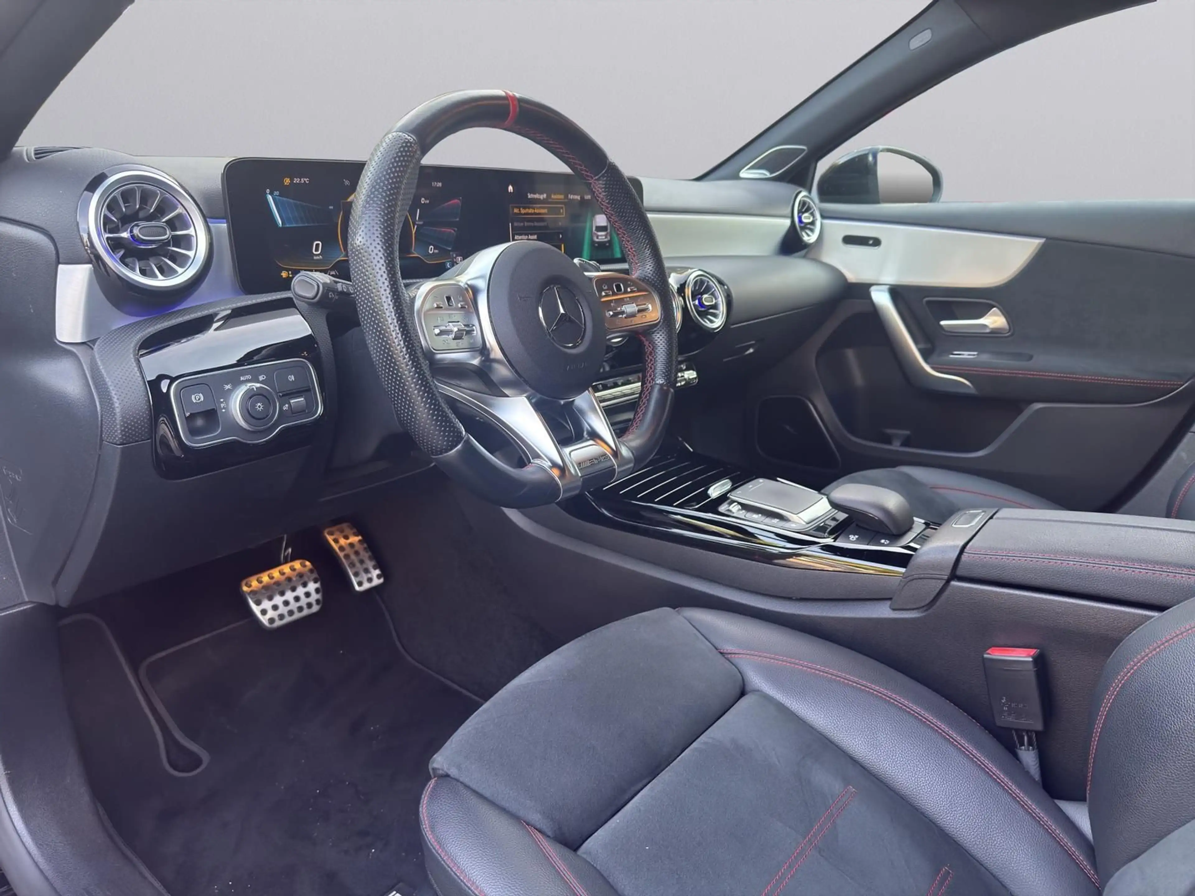 Mercedes-Benz A 45 AMG |AHK|BURMESTER|360°|CARPLAY| — photo 10