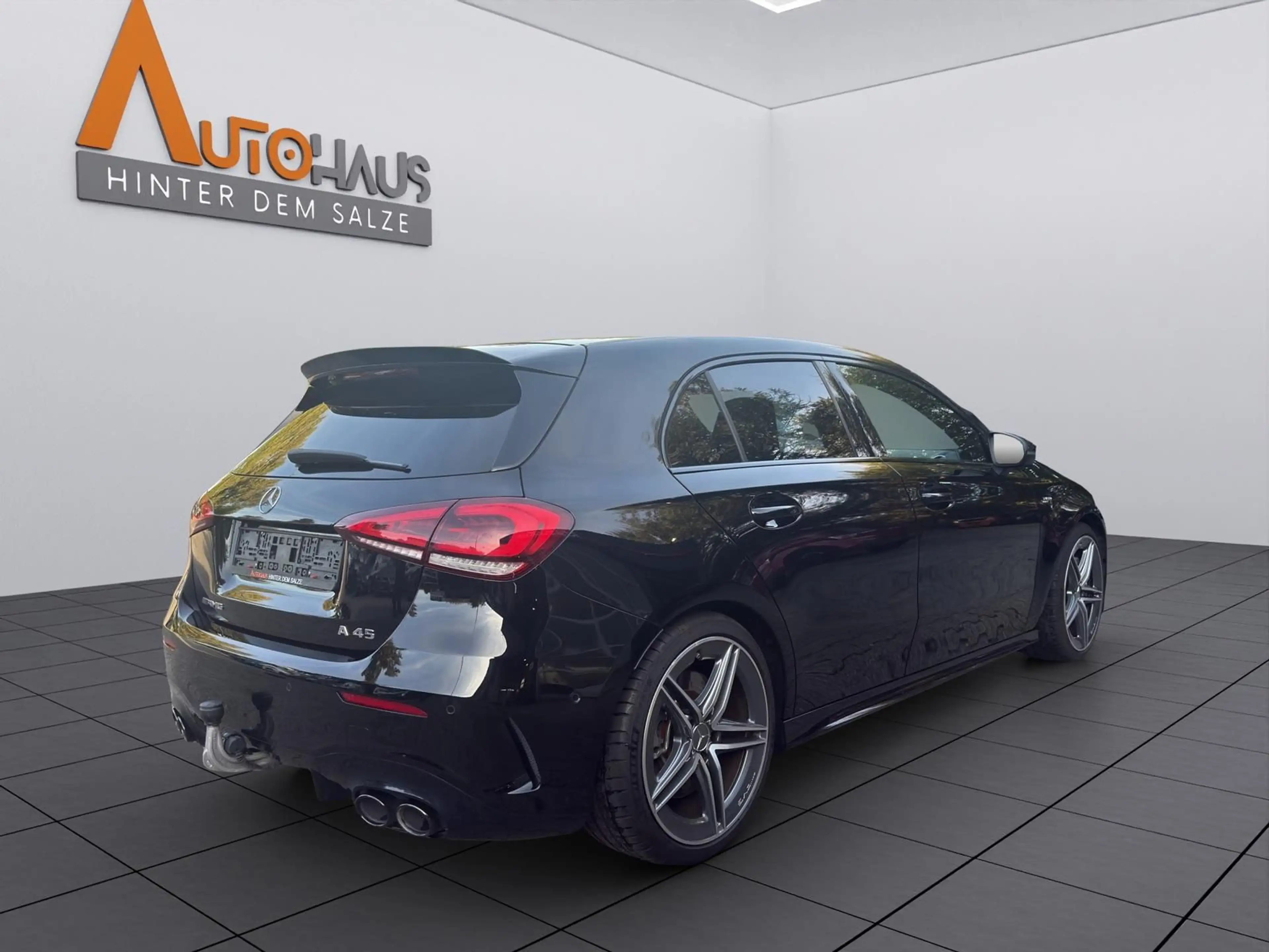 Mercedes-Benz A 45 AMG |AHK|BURMESTER|360°|CARPLAY| — photo 6
