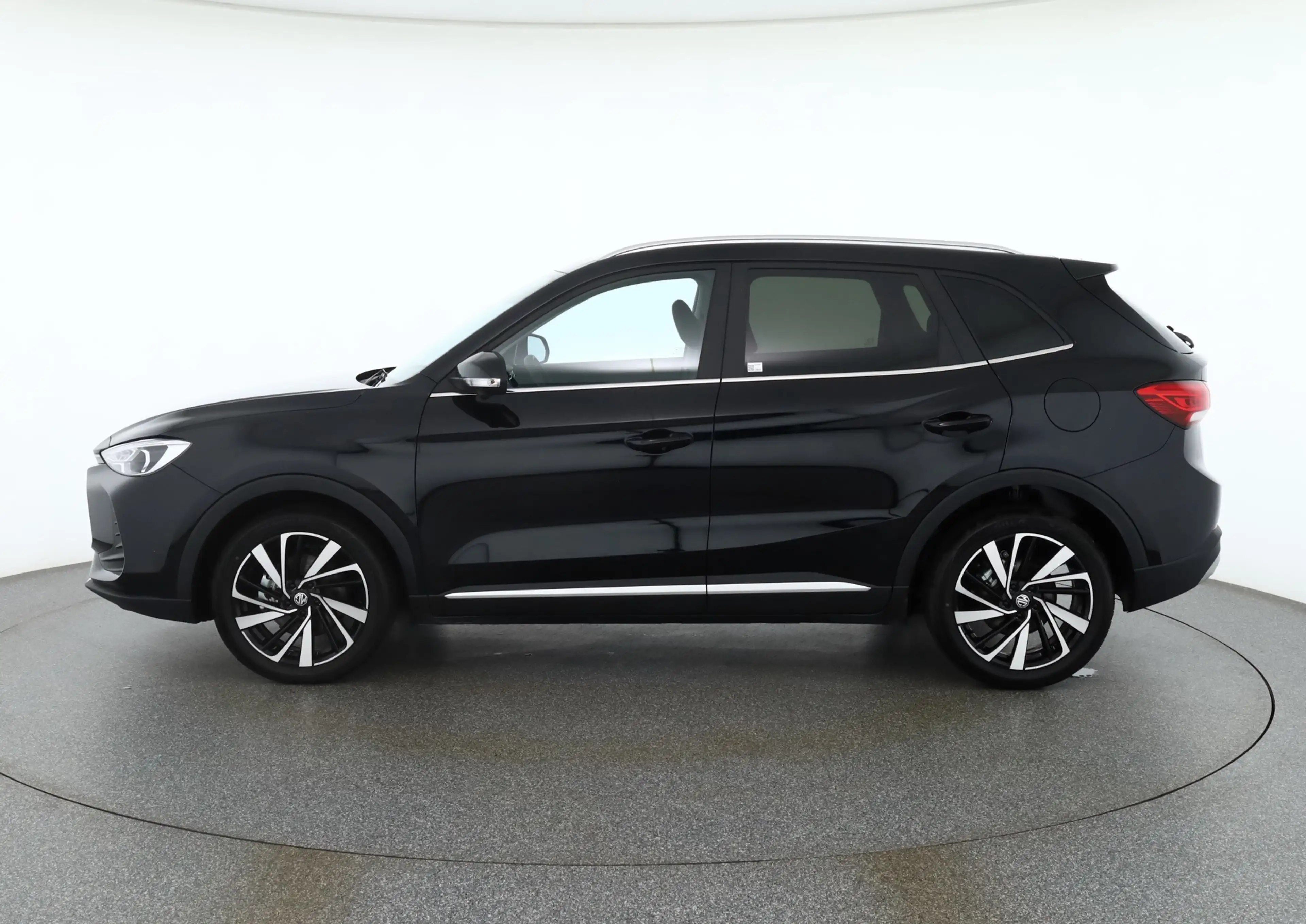 MG ZS 1.5 Hybrid Luxury Aut. LED ACC Navi 360° — photo 2