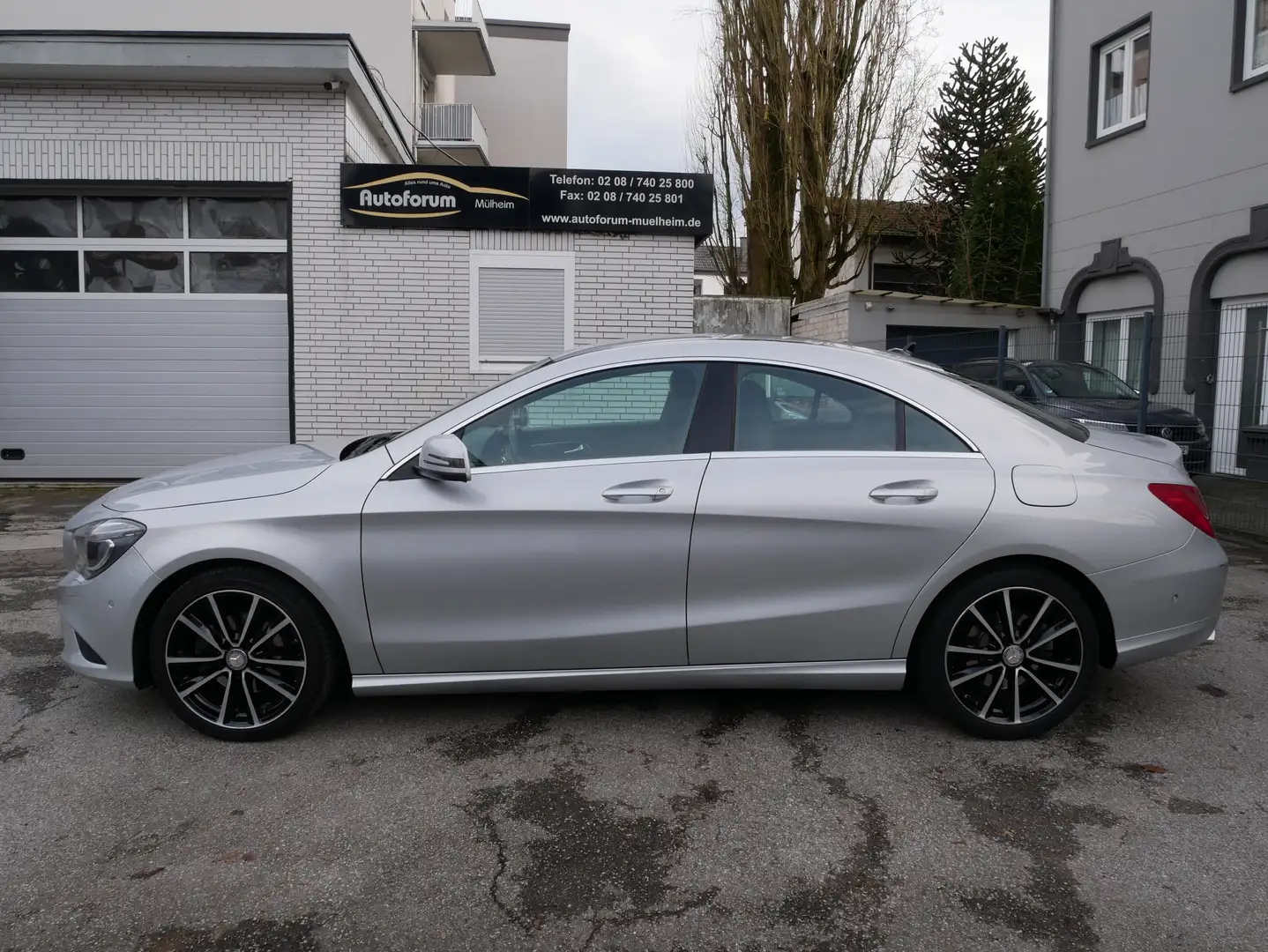 Mercedes-Benz CLA 220 CLA 220 CDI / d 7G Aut. Navi Bi-Xenon Leder PDC ZV Szary - 2