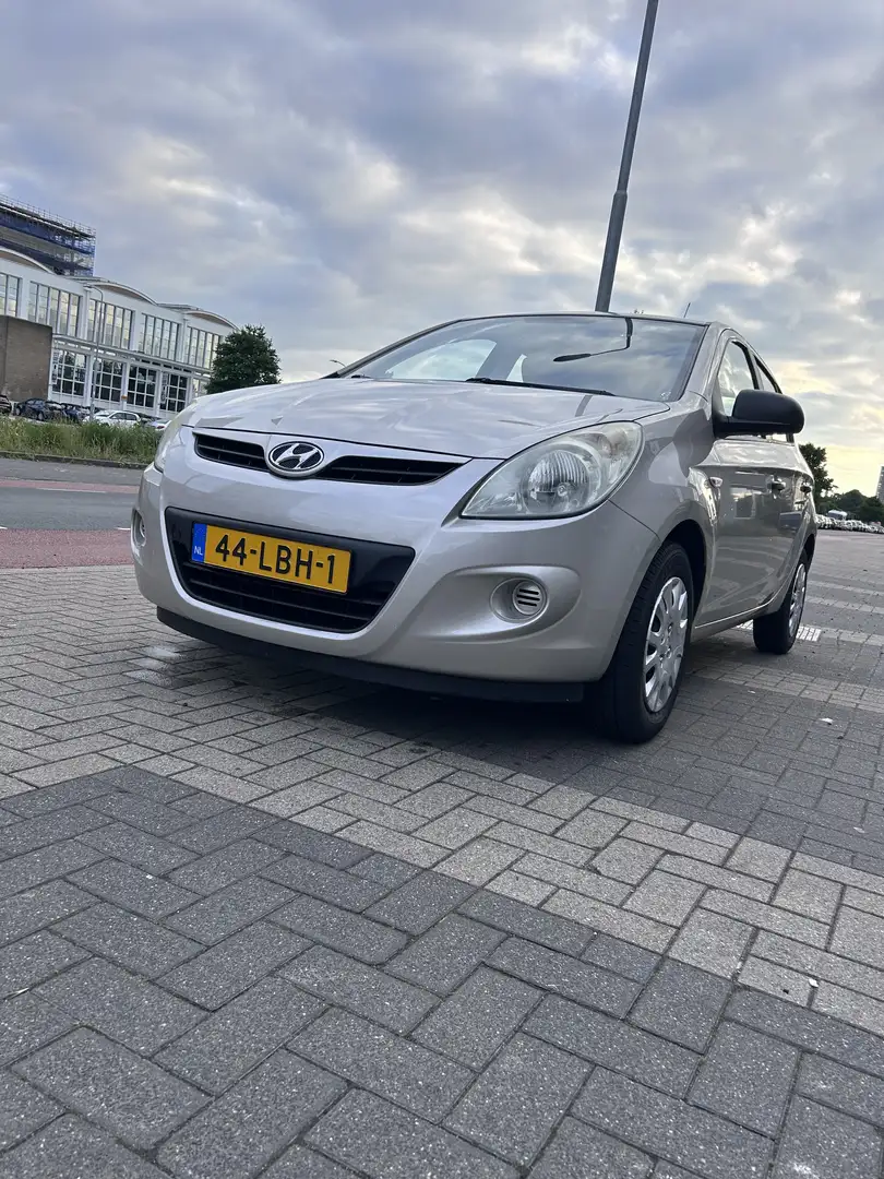 Hyundai i20 1.2i Active Gri - 1