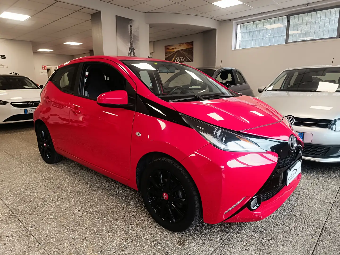 Toyota Aygo Aygo 1.0 X-clusi RETROCAMERA, BLUETOOTH Rosso - 2