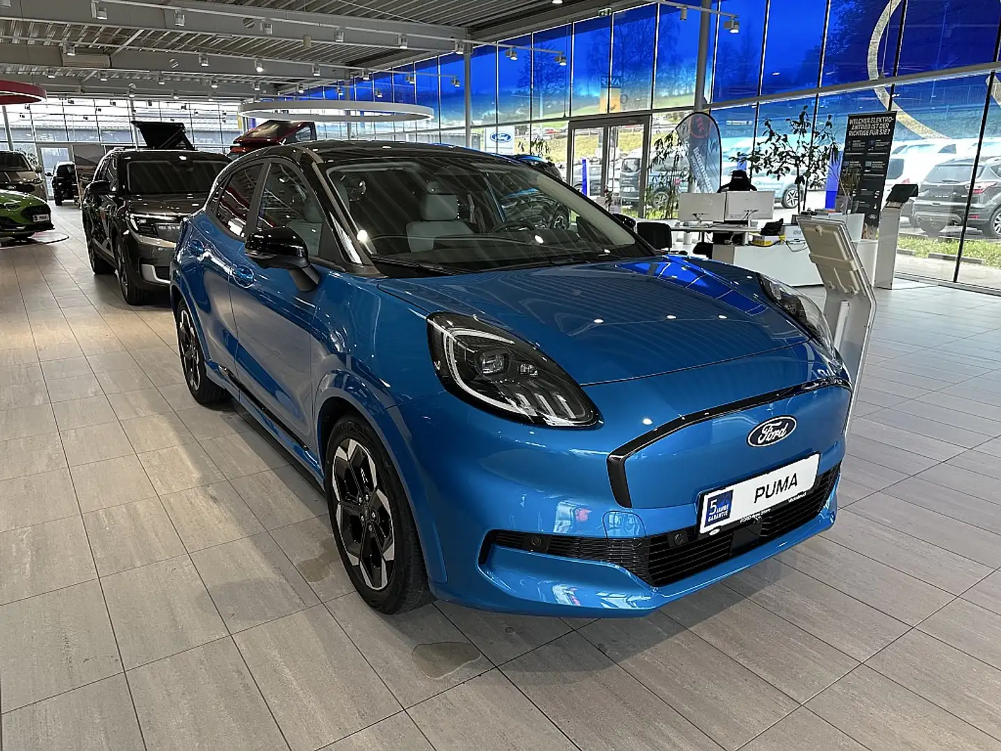 Ford Puma E-Gen 43kWh Premium Bleu - 1