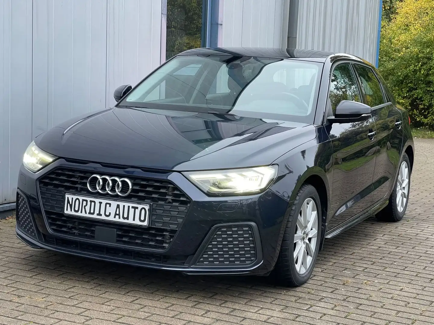 Audi A1 30 TFSI+STZHZG+PDC+LED+TEMPOMAT Bleu - 1