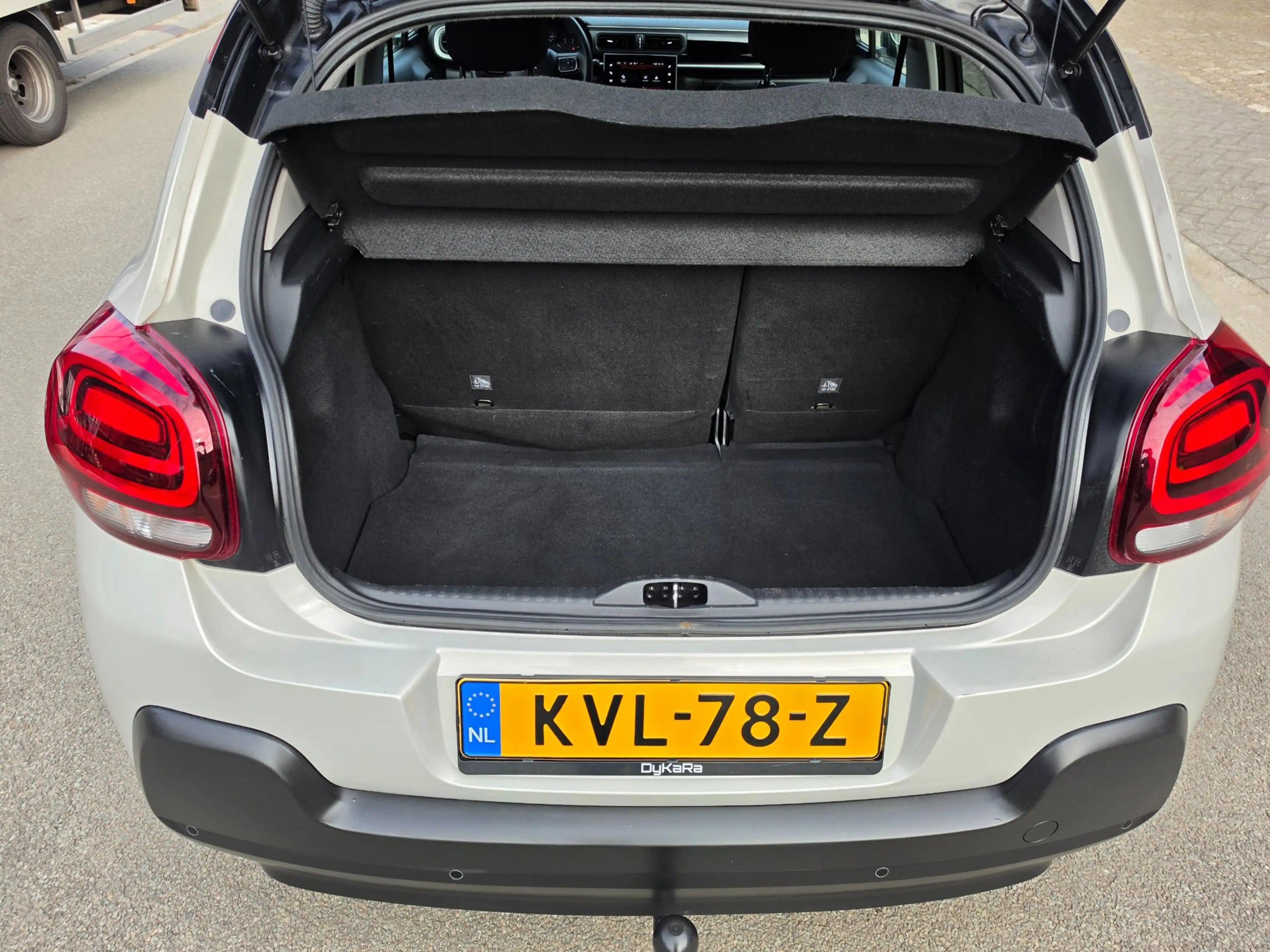 Citroen C3 1.2 PureTech Shine Carplay, LED, Cruise — photo 29