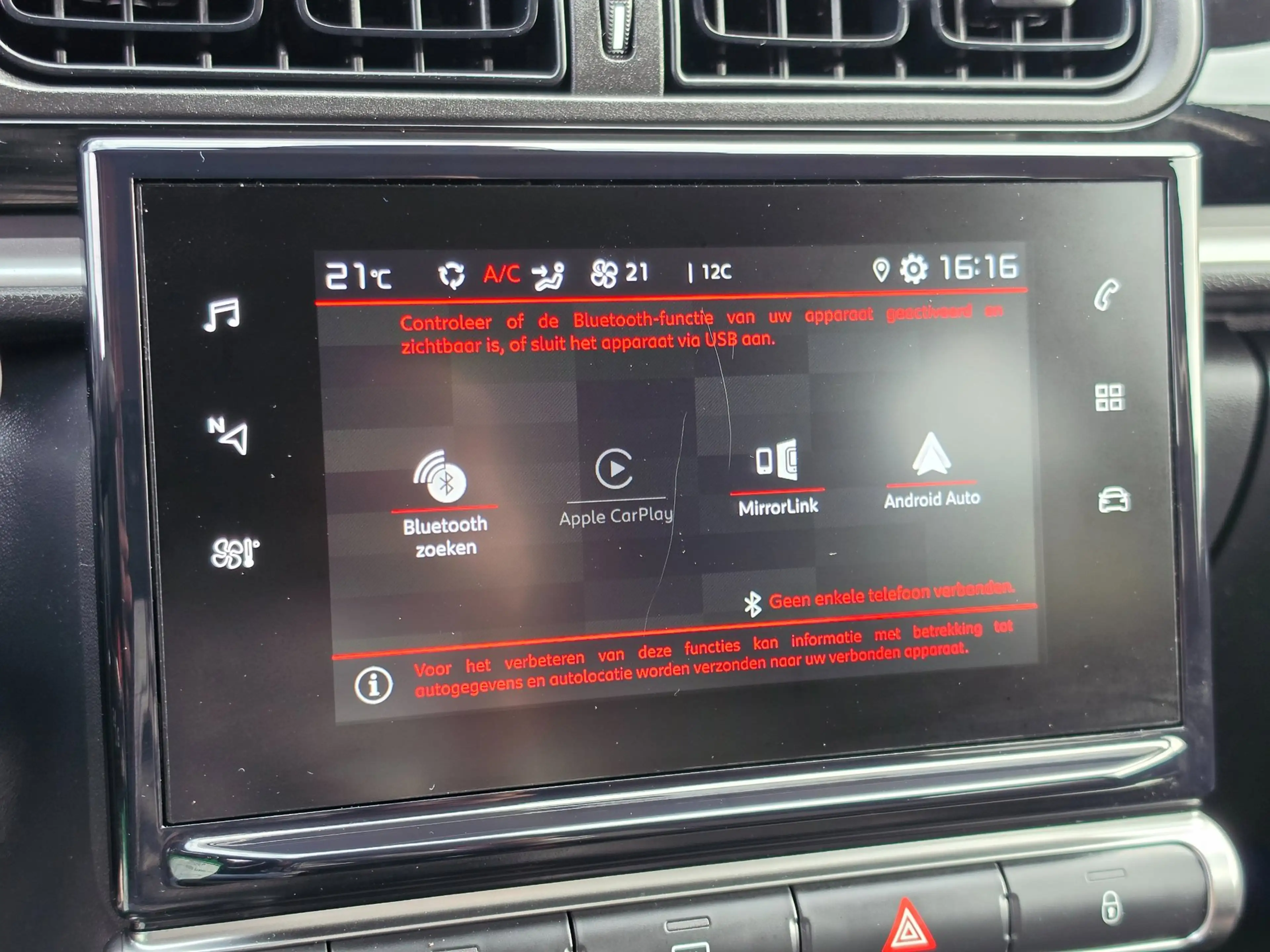 Citroen C3 1.2 PureTech Shine Carplay, LED, Cruise — photo 14