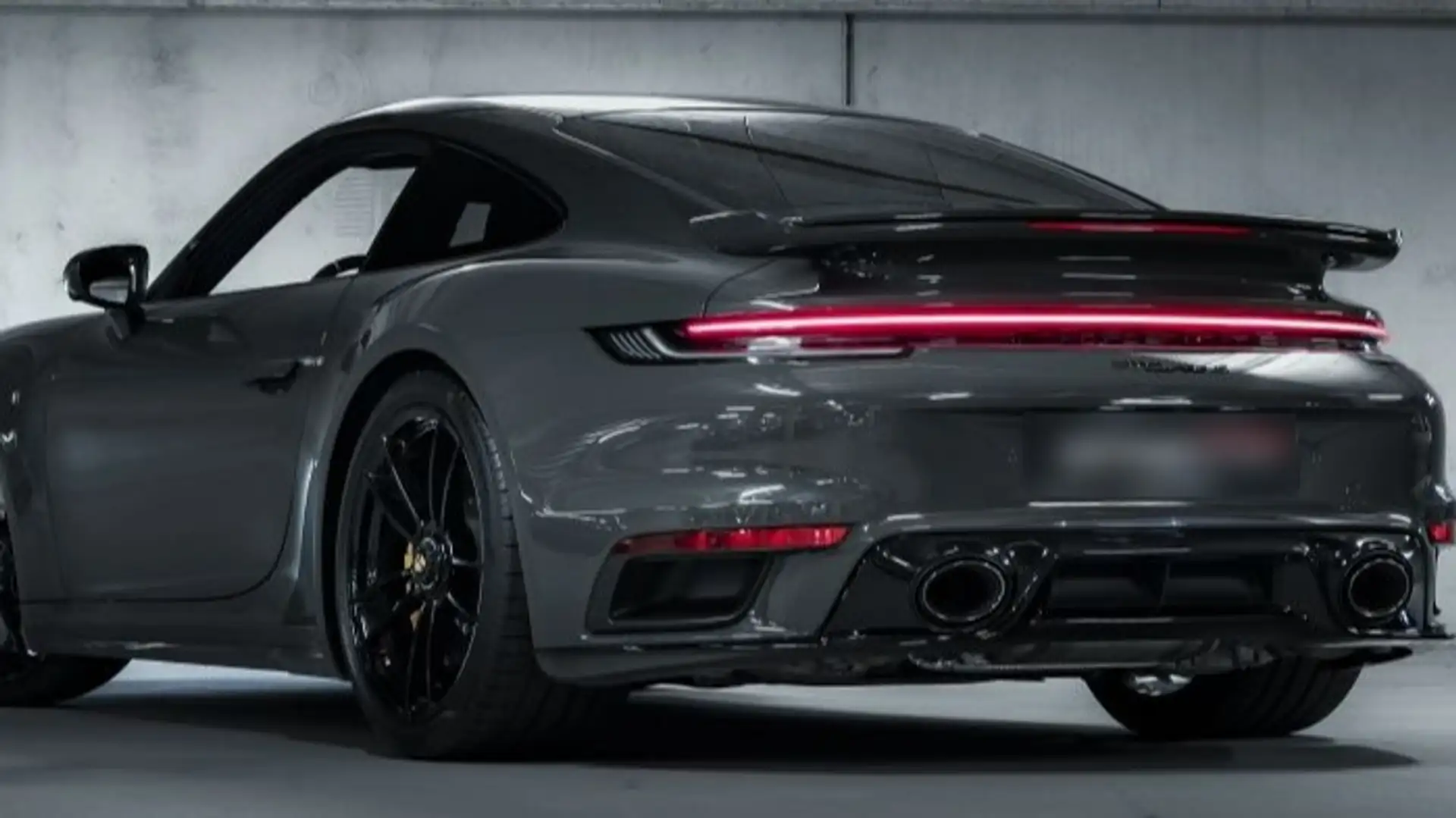 Porsche 992 Turbo S Coupé PDK Gris - 1