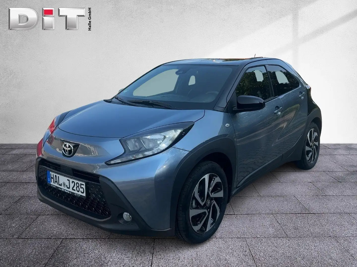 Toyota Aygo 1.0 Teamplayer Klima Kamera Sitzhzg Tempomat Grau - 1