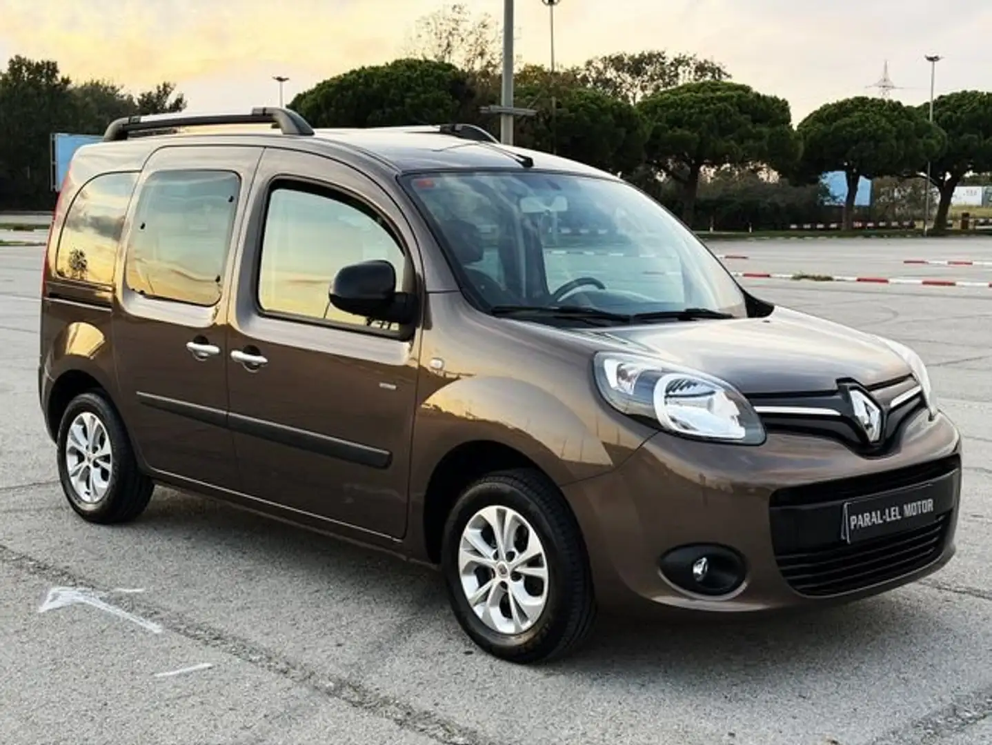 Renault Kangoo Combi 1.2 Tce Energy Expression M1-AF Marrón - 1