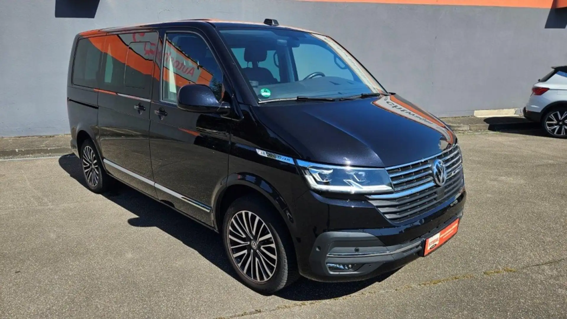 Volkswagen T6.1 Multivan 2,0 TDI 204PS DSG Highline Schwarz - 1