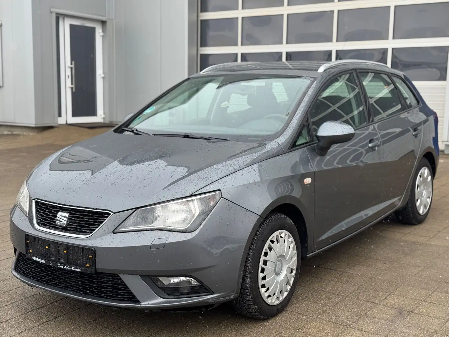 SEAT Ibiza ST Sun 1.2 TSI Climatronic Sitzheizung PDC Grau - 1