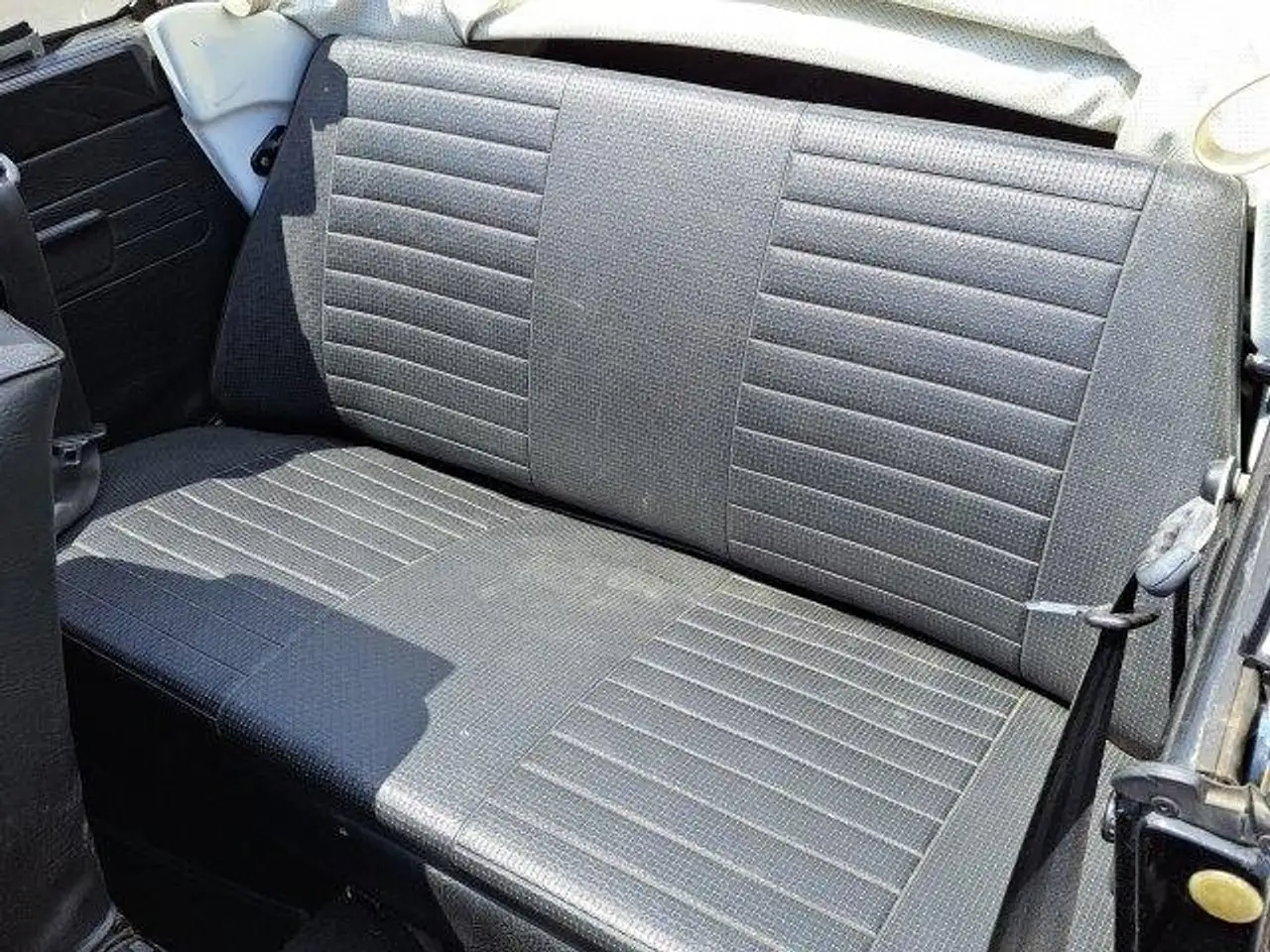 Volkswagen Maggiolino MAGGIOLONE 1.303 CABRIO KARMANN 15D111 - 1979, foto 12