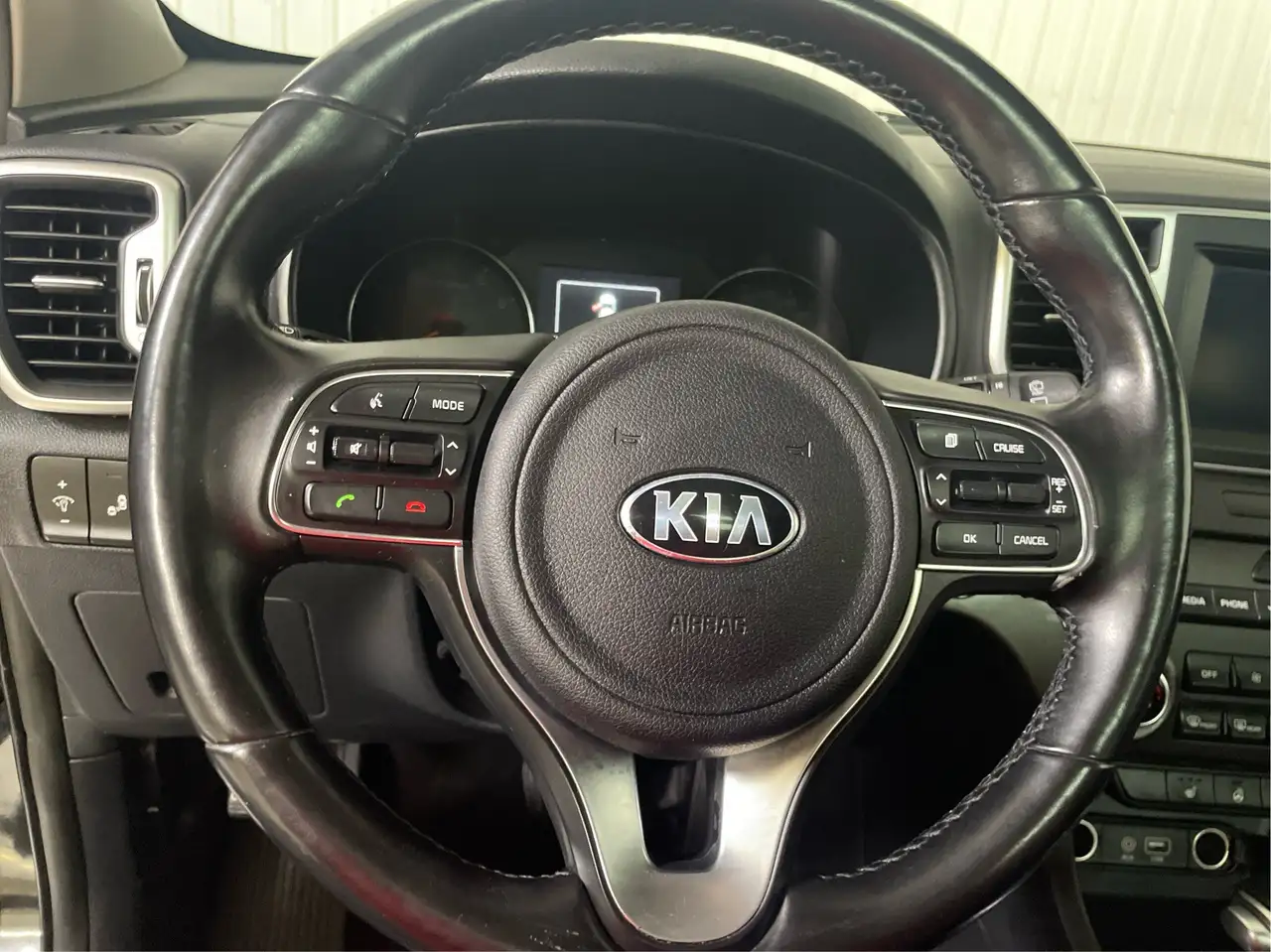 Kia Sportage снимка Kia Sportage