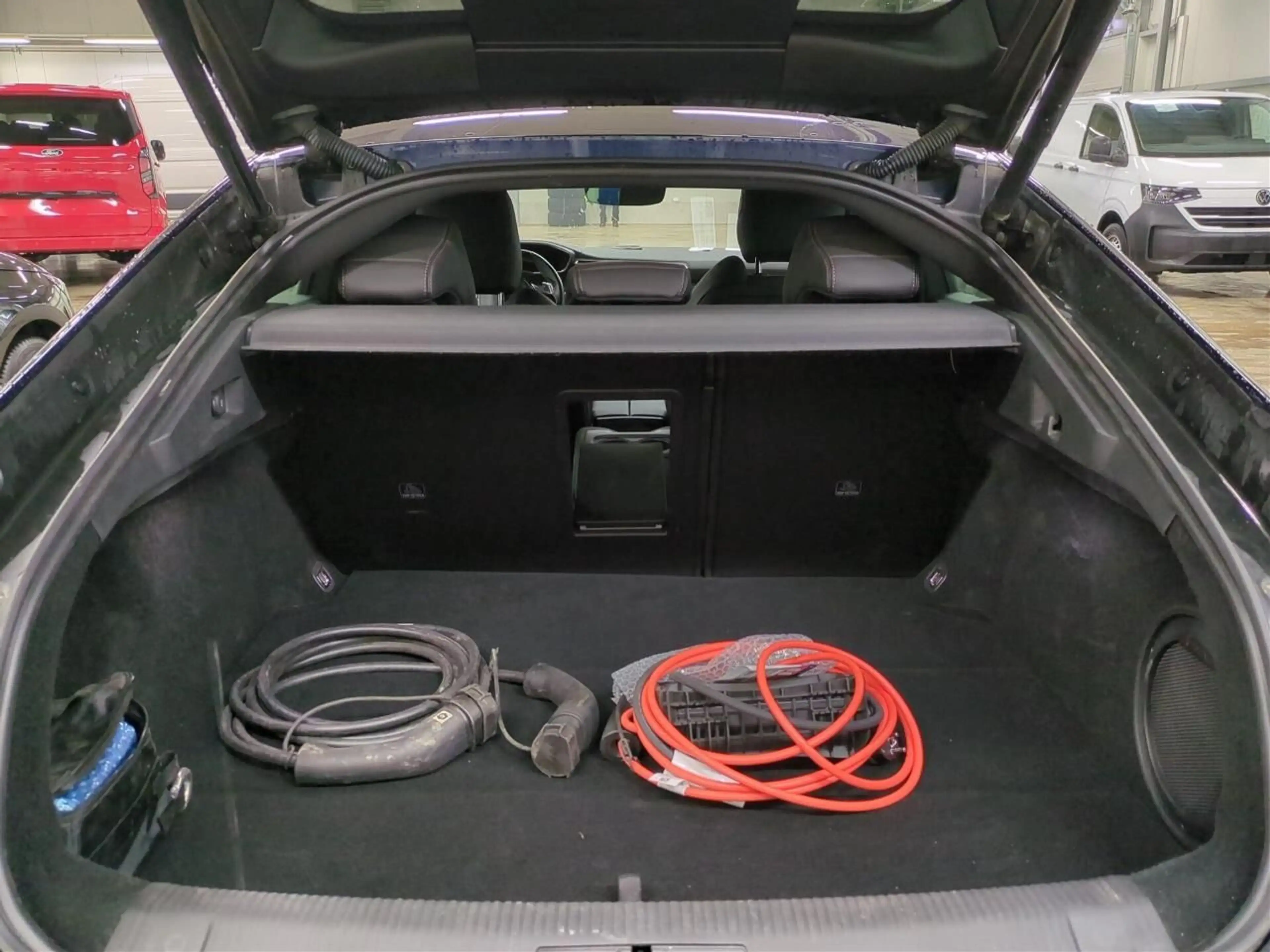 Peugeot 508 Allure Plug-In Hybrid 225 e-EAT8 ACC+AHK+LED — photo 6