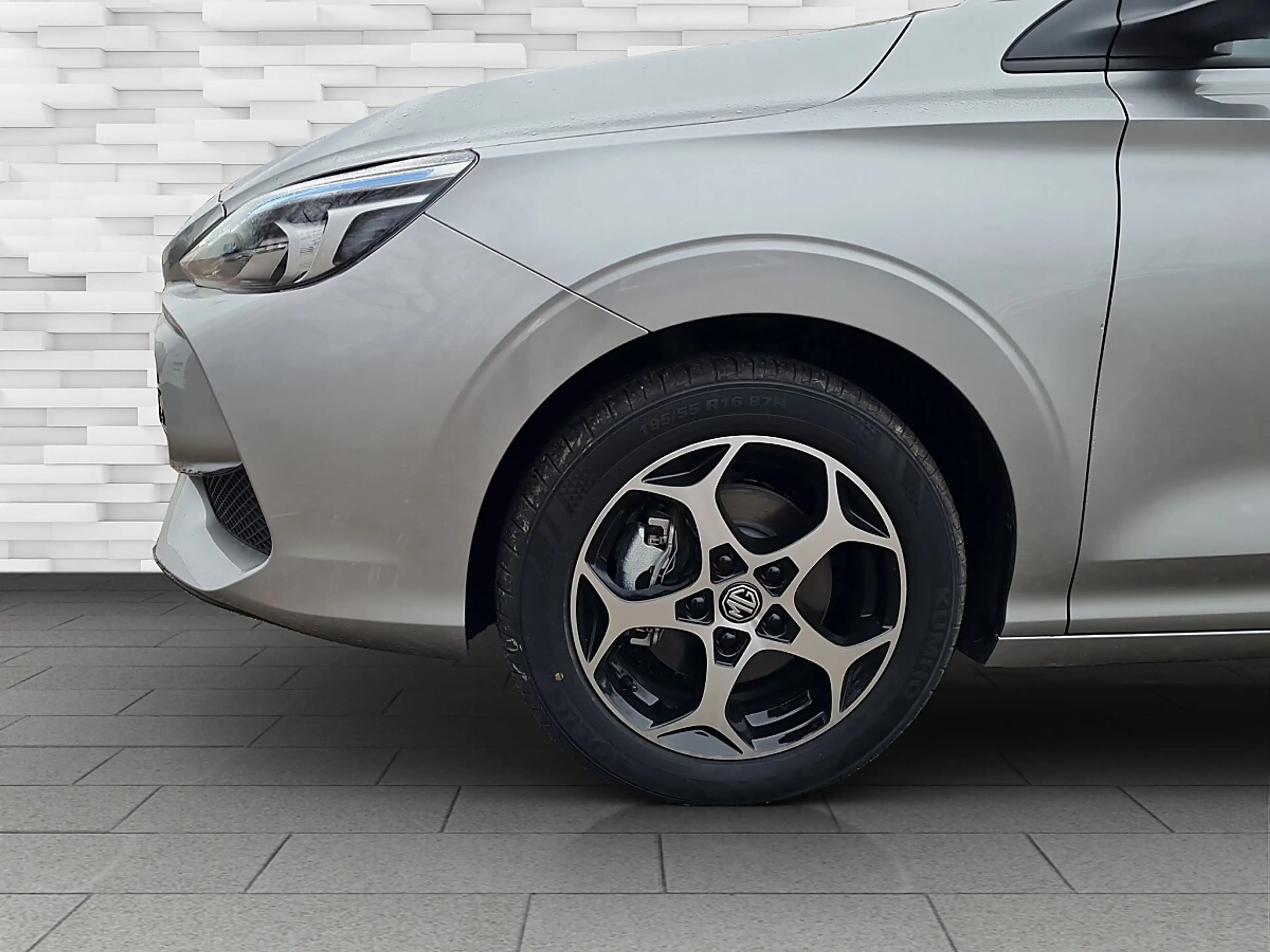 MG MG3 Hybrid+ Luxury Aut. — photo 6