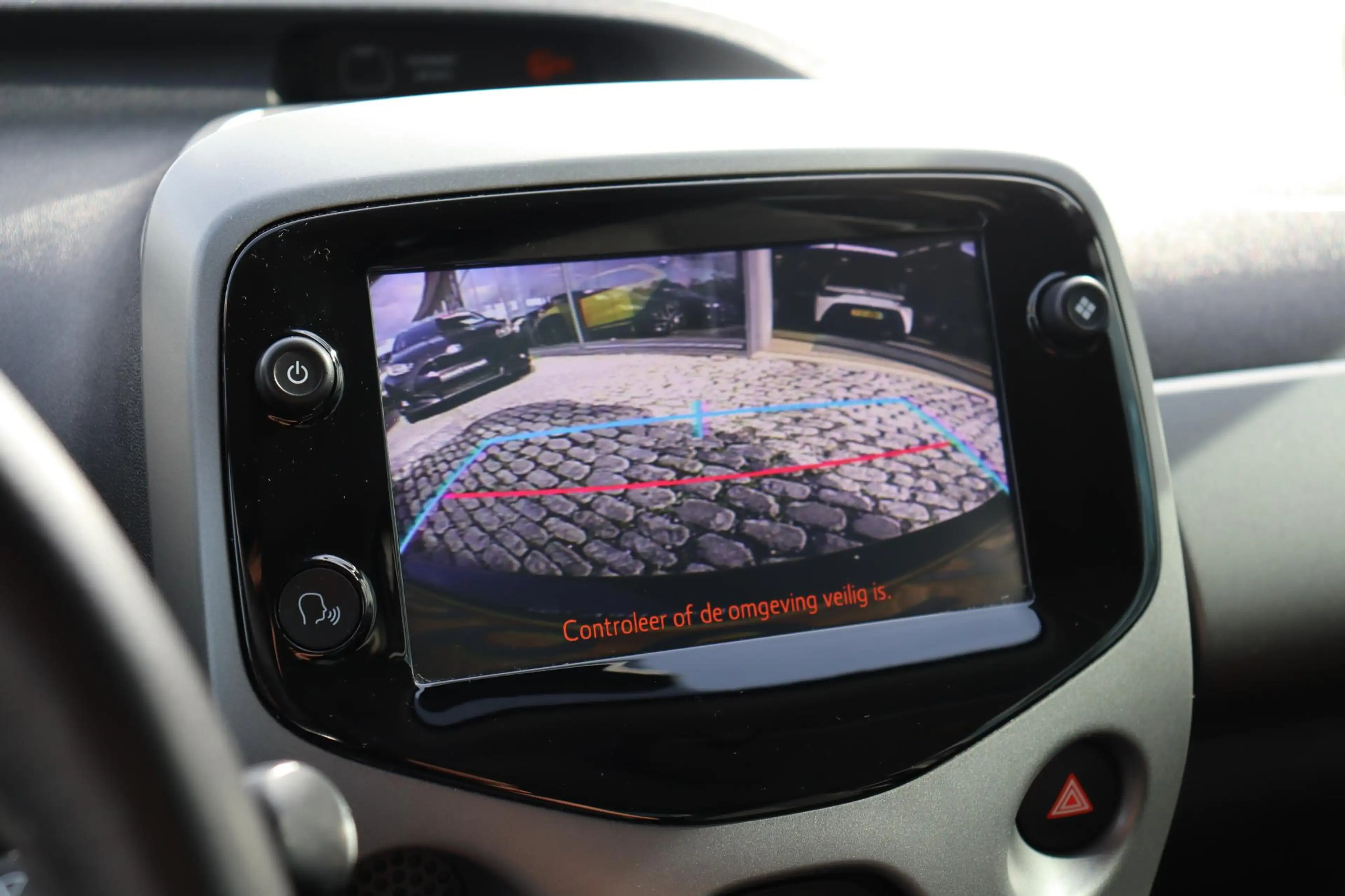 Toyota Aygo 1.0 VVT-i x-play Apple Carplay Android Auto, Camer — photo 7