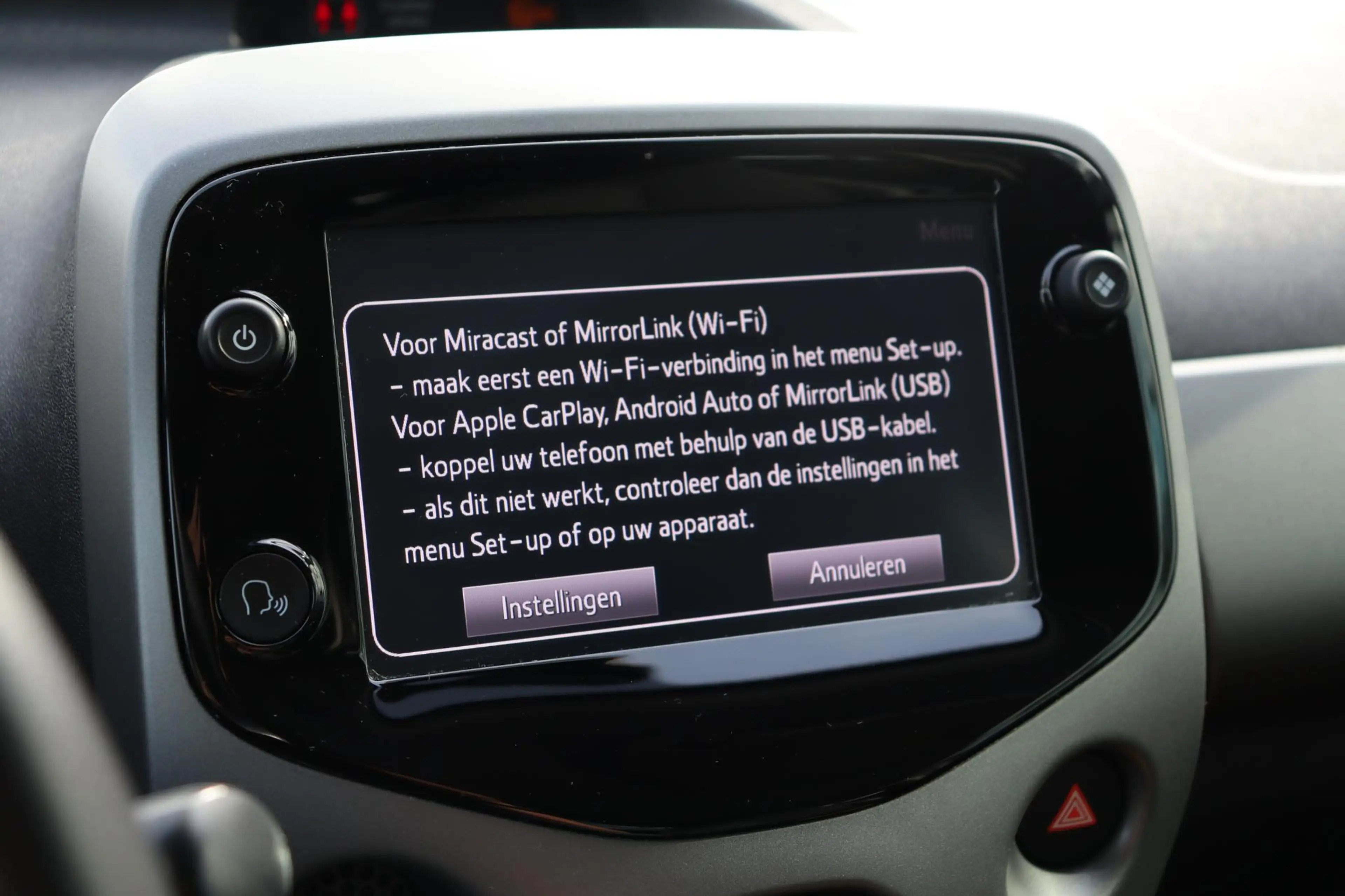 Toyota Aygo 1.0 VVT-i x-play Apple Carplay Android Auto, Camer — photo 8