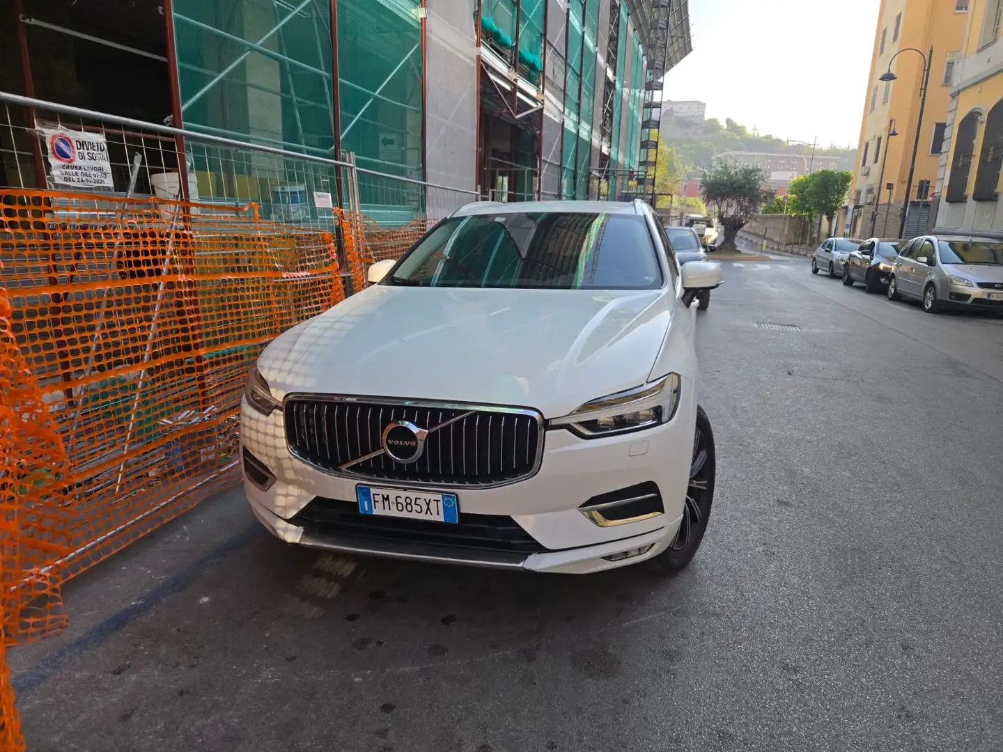 Volvo XC60 2.0 d4 R-design 190cv geartronic my17 Bianco - 2