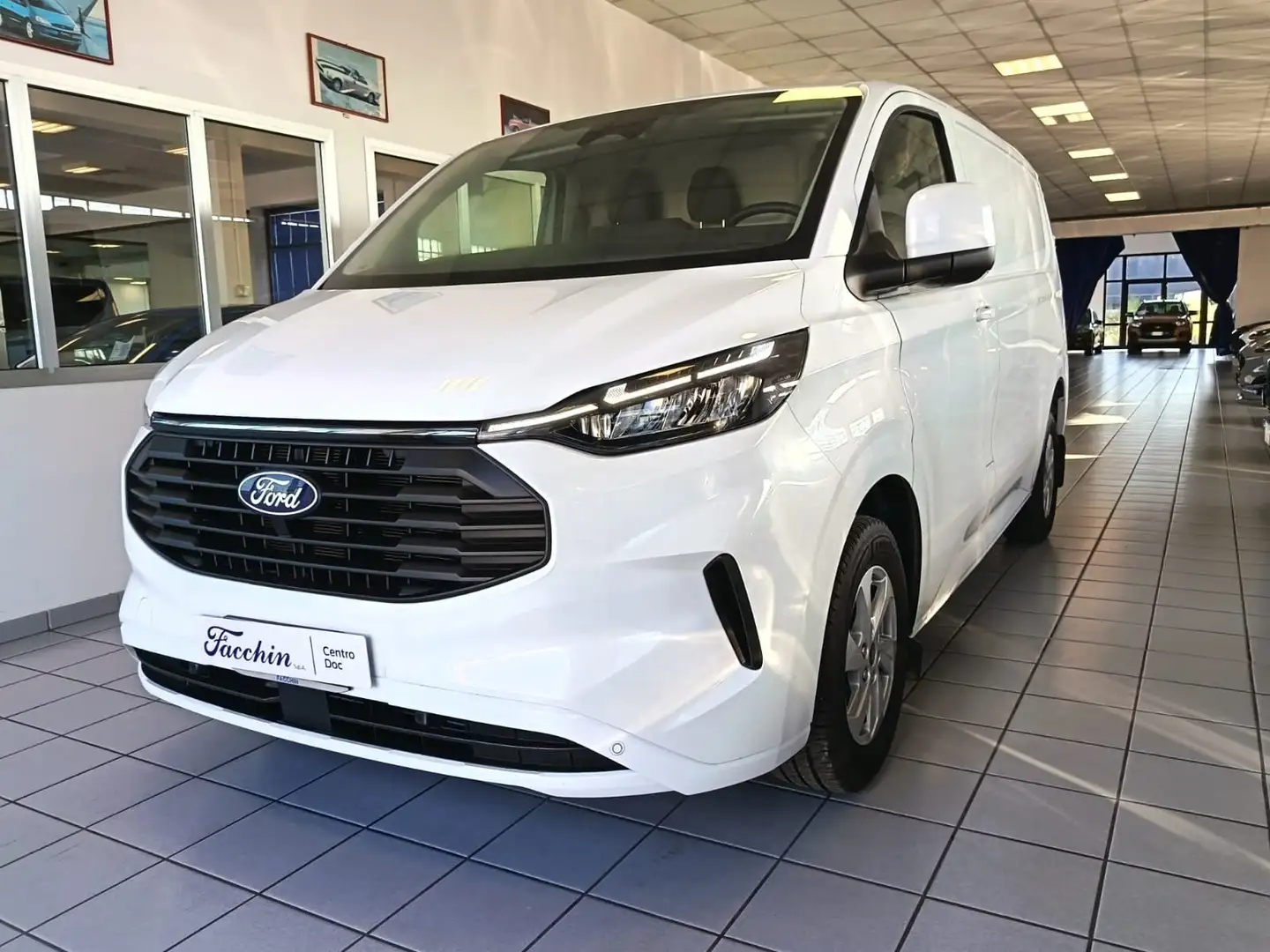 Ford Transit Custom 300 L1 H1 2.0 Ecoblue 170cv A/T8 TITANIUM Bianco - 1