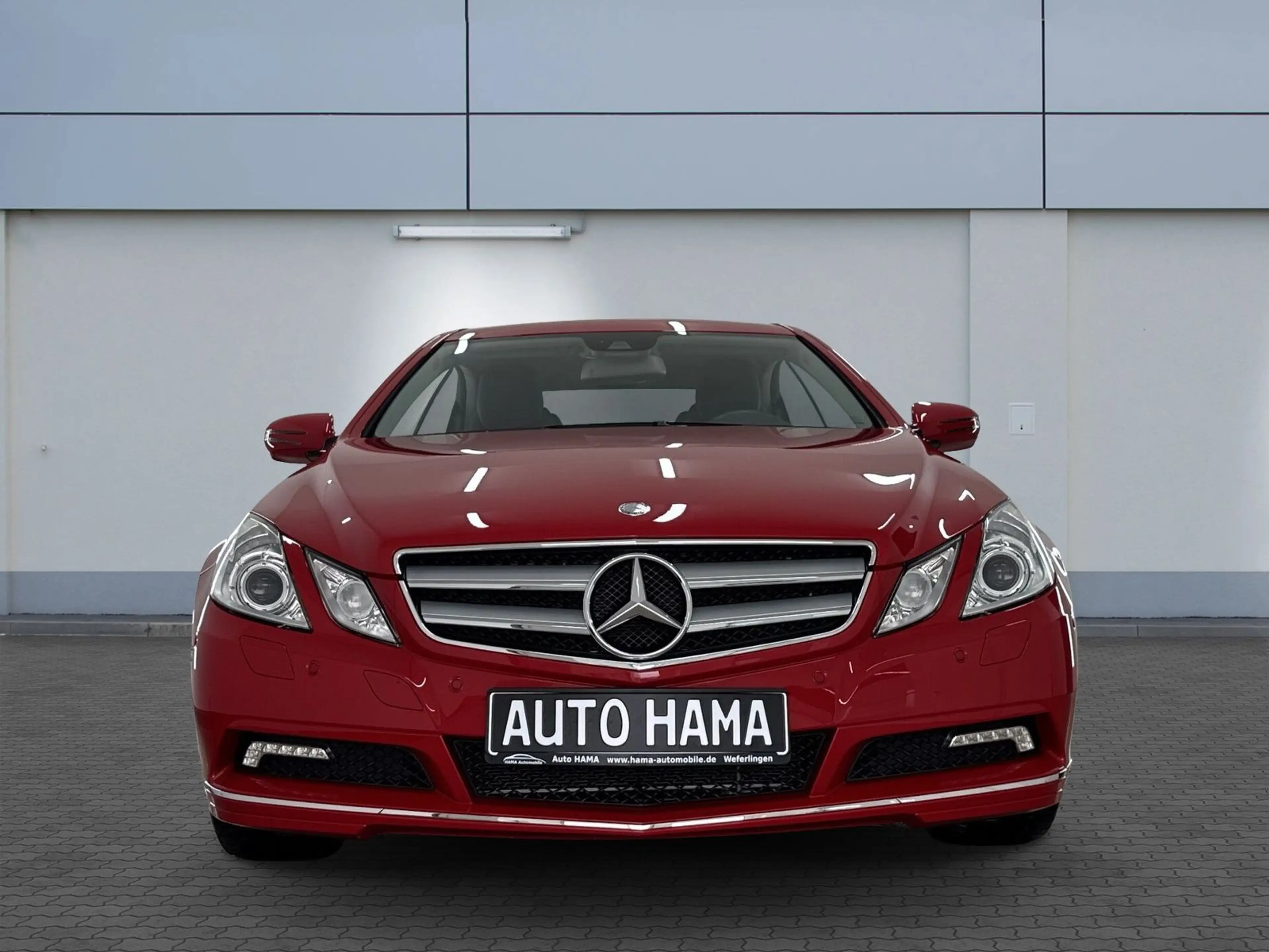 Mercedes-Benz E 350 AVANTGARDE*NAV*KAM*LEDER*NEUWAGENZUSTAND* — photo 3