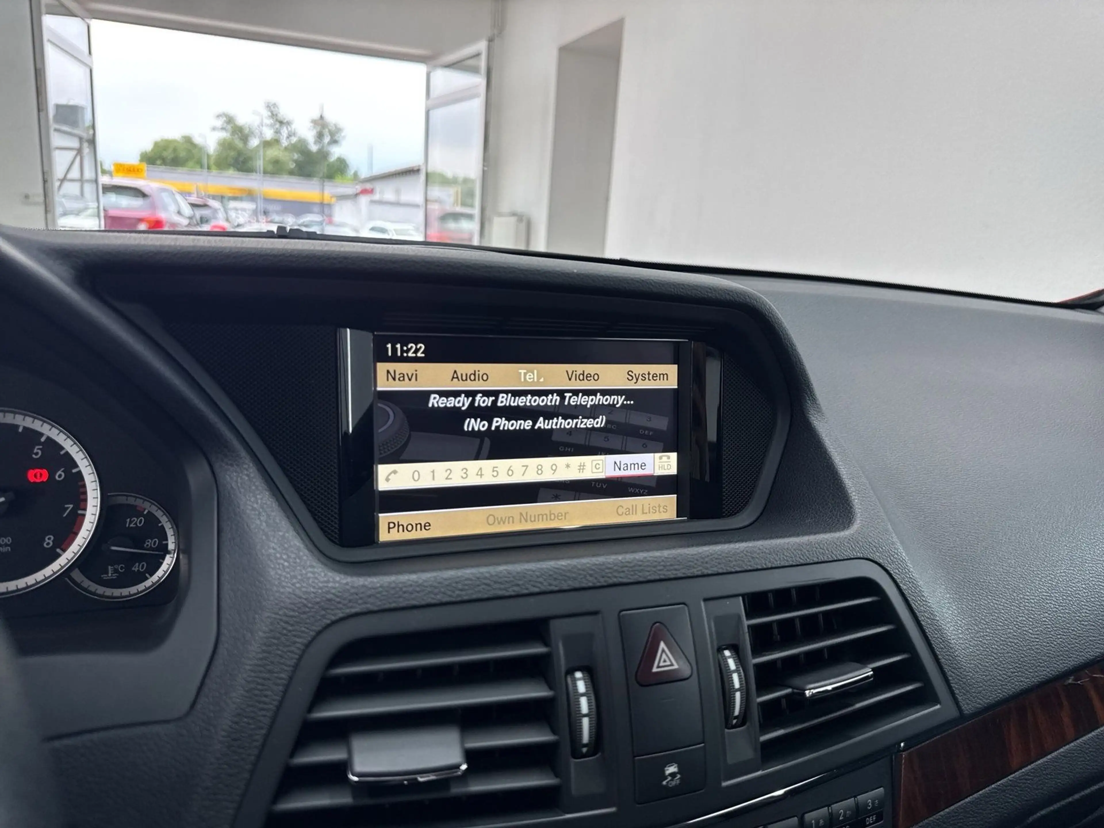 Mercedes-Benz E 350 AVANTGARDE*NAV*KAM*LEDER*NEUWAGENZUSTAND* — photo 13