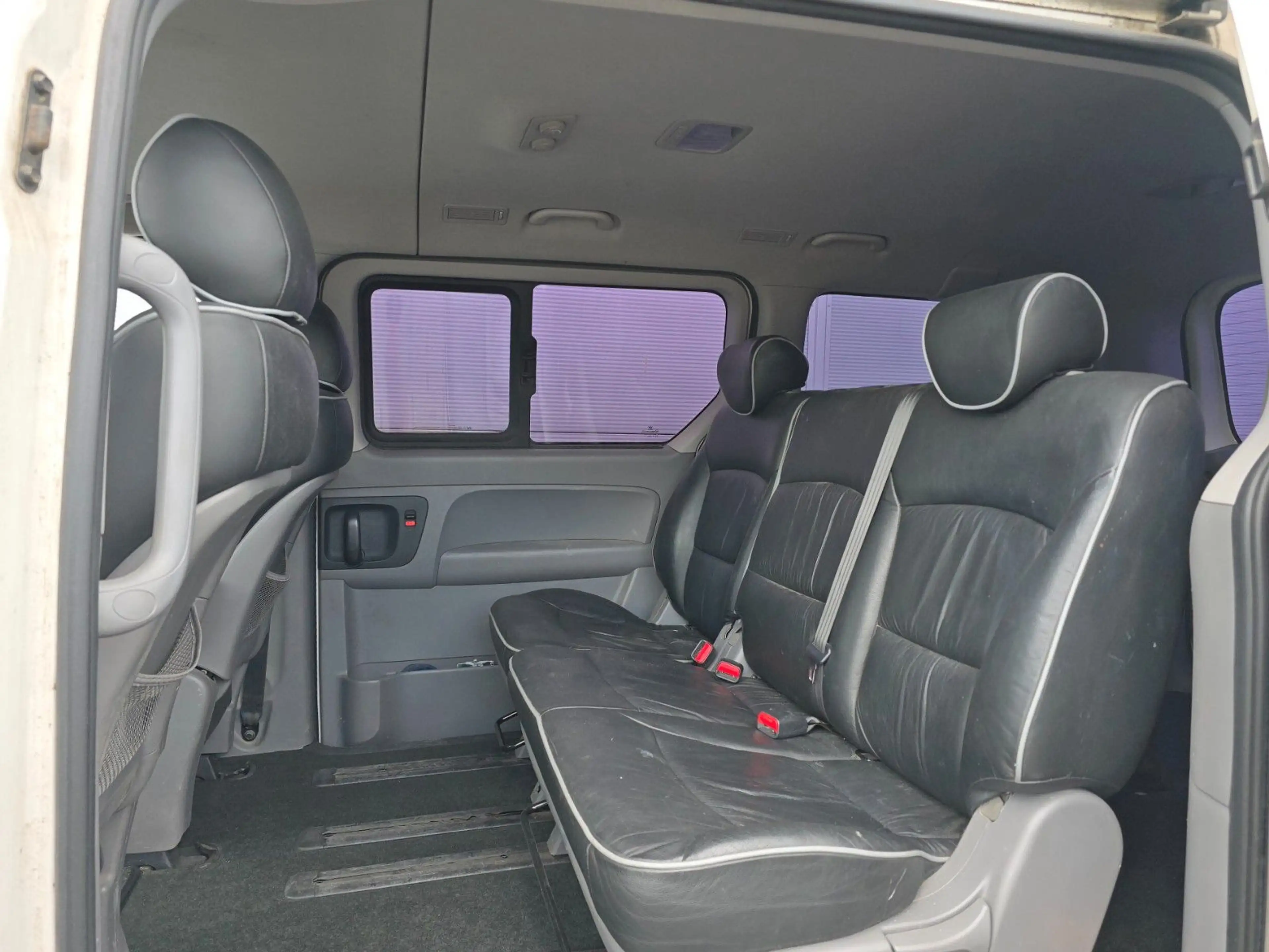 Hyundai H-1 (Automatik/Leder/2.Hand) — photo 8