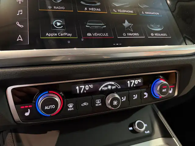 Audi Q3 view 16
