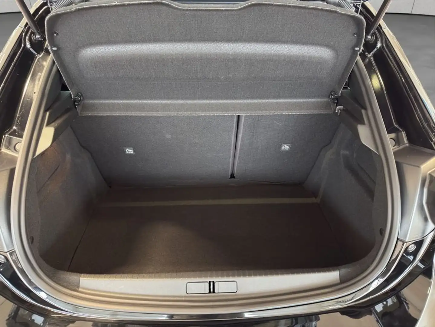 Opel Corsa 1.2 Direct Injection Turbo Automatik GS GJ Schwarz - 2