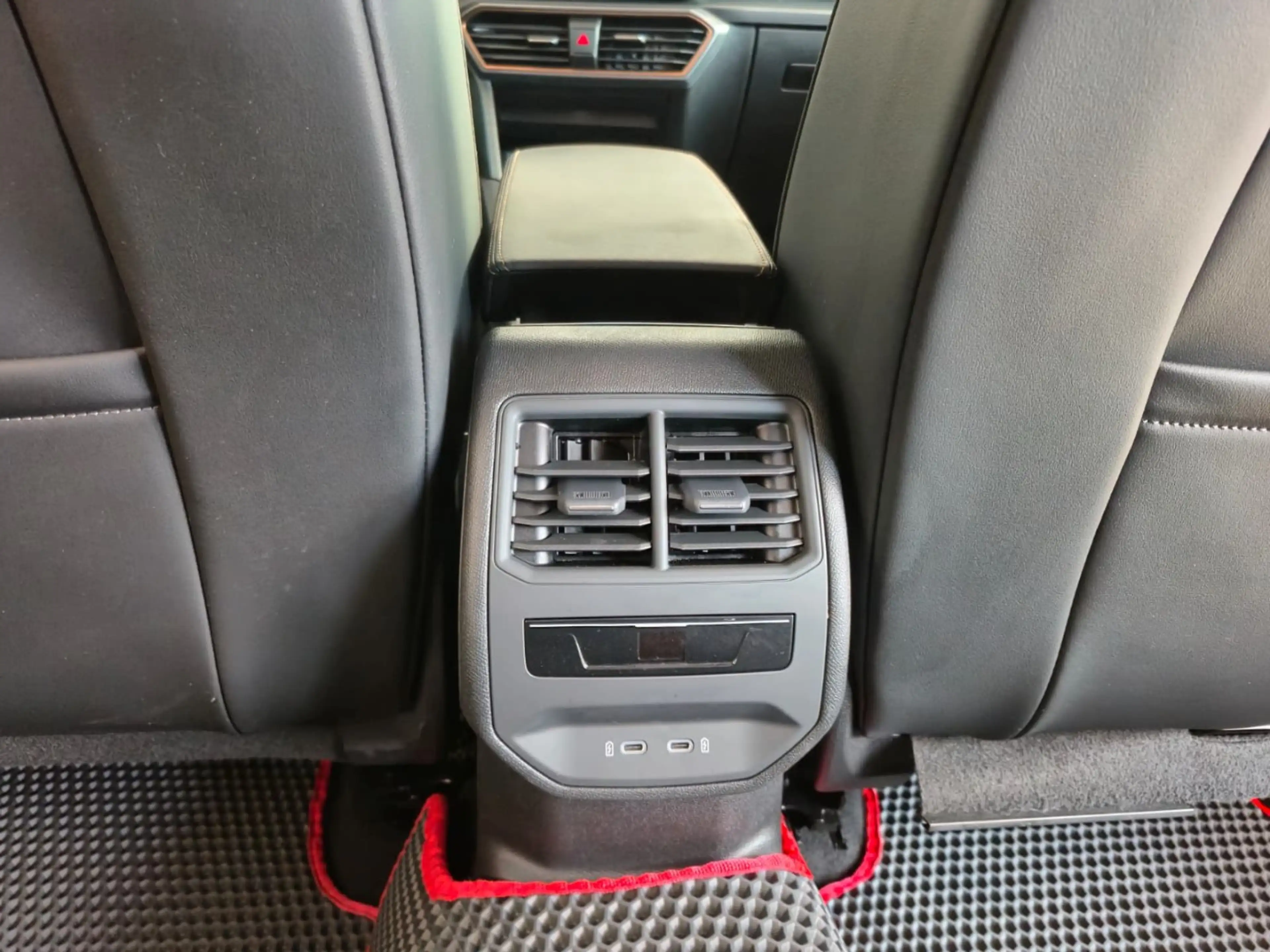 CUPRA Formentor DCC*360 Kamera — photo 18