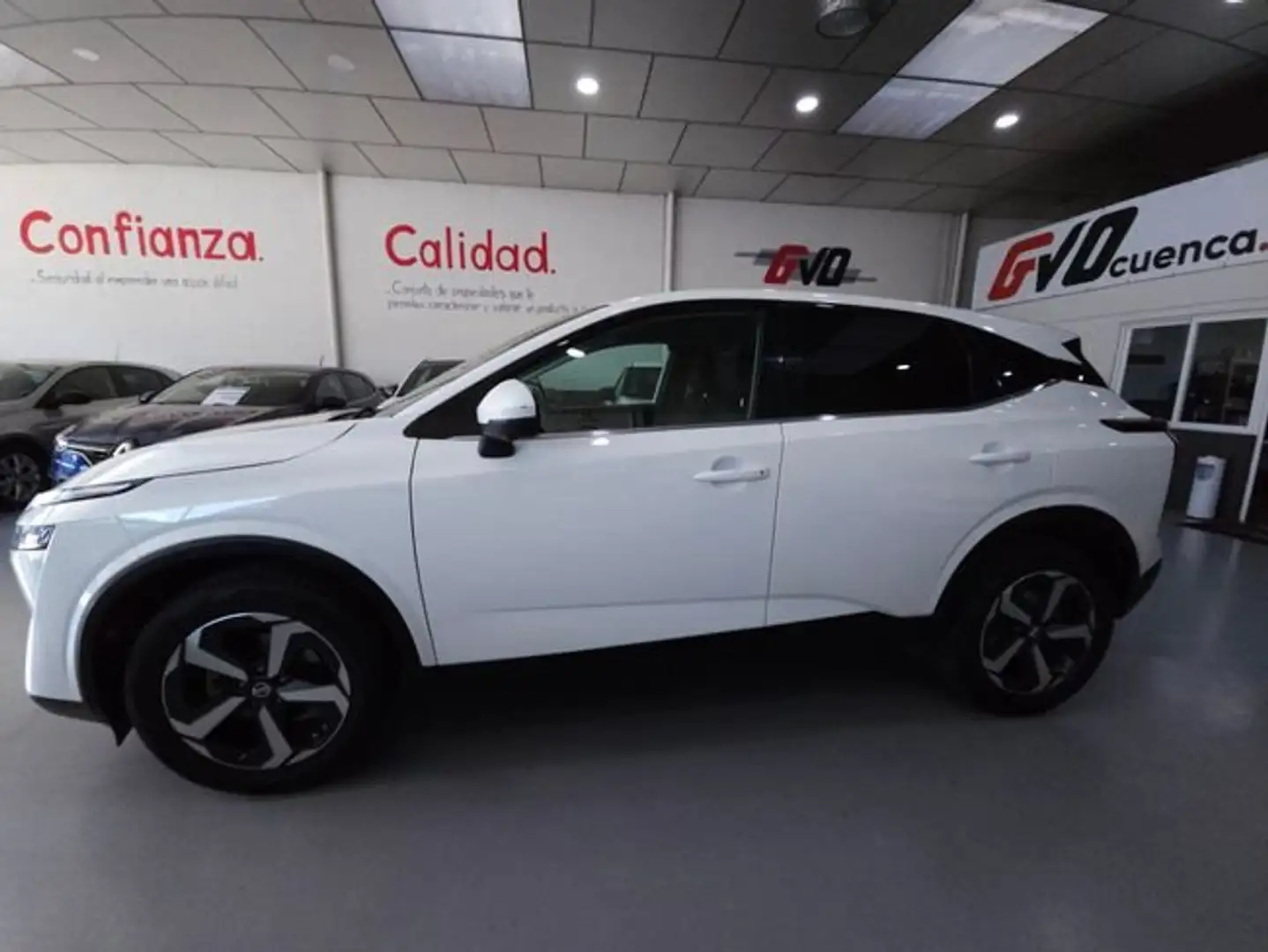 Nissan Qashqai 1.3 DIG-T 140CV N-CONNECTA Blanco - 2