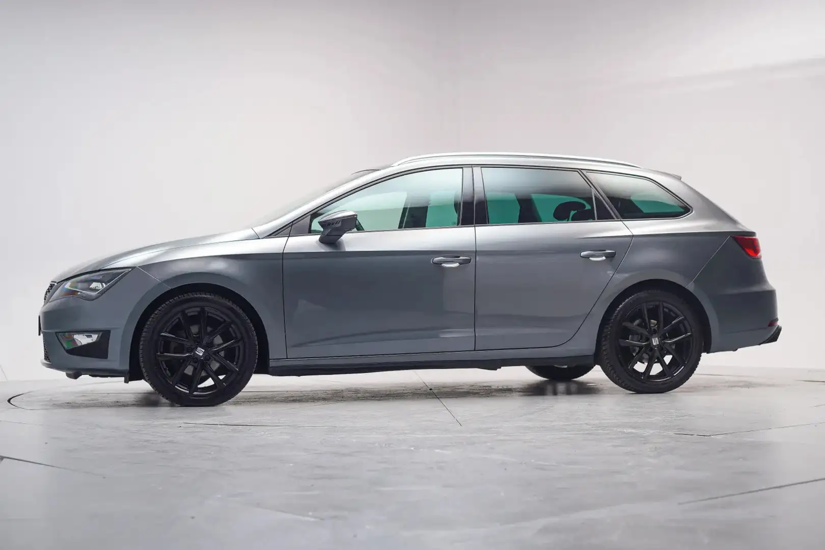 SEAT Leon 1.4 EcoTSI 150PK FR Con[Climate control Sportstoel Gris - 2