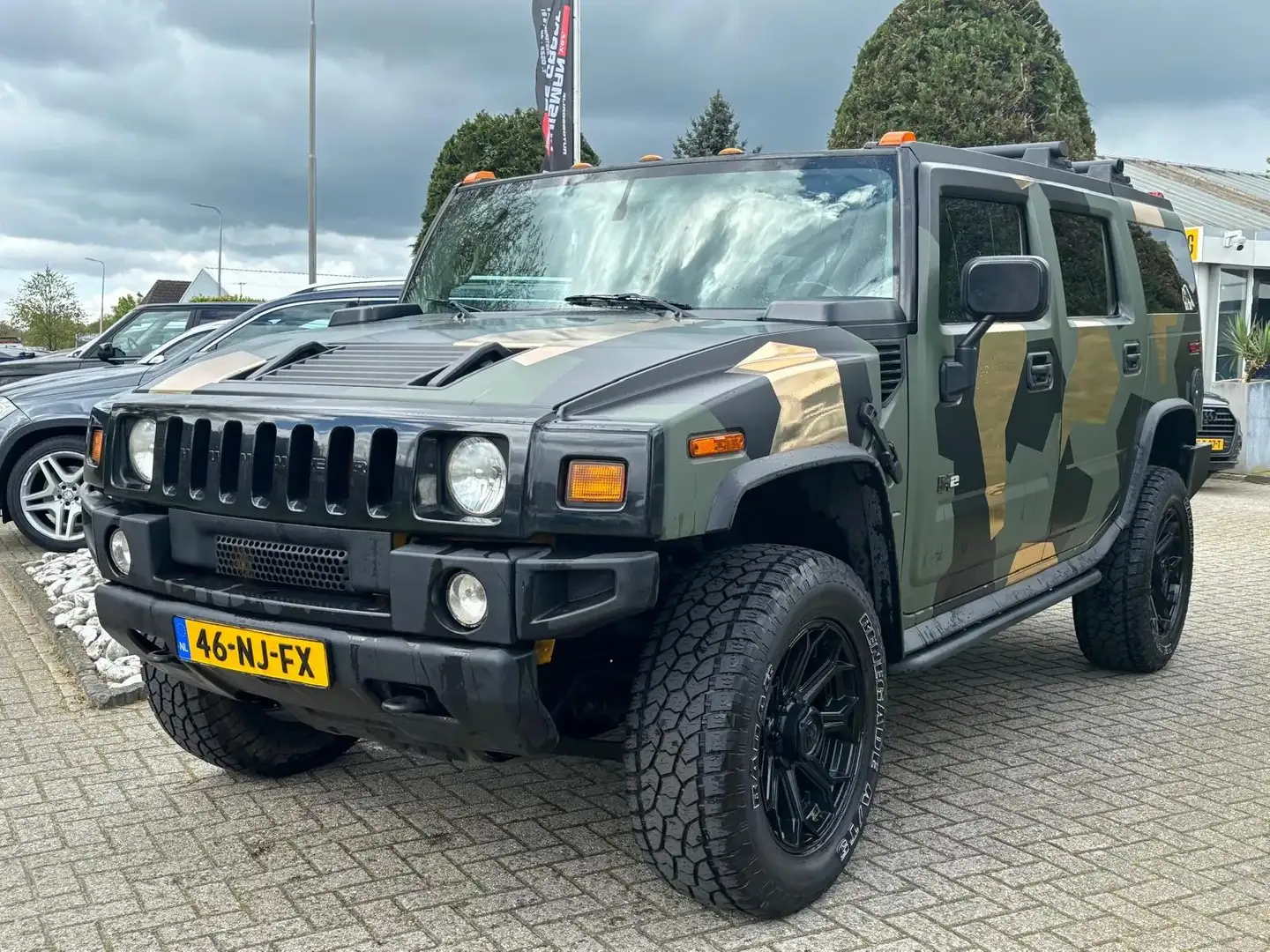 HUMMER H2 6.0 V8 2003 Youngtimer Gewrapt 20 Inch velgen DVD Geel - 1