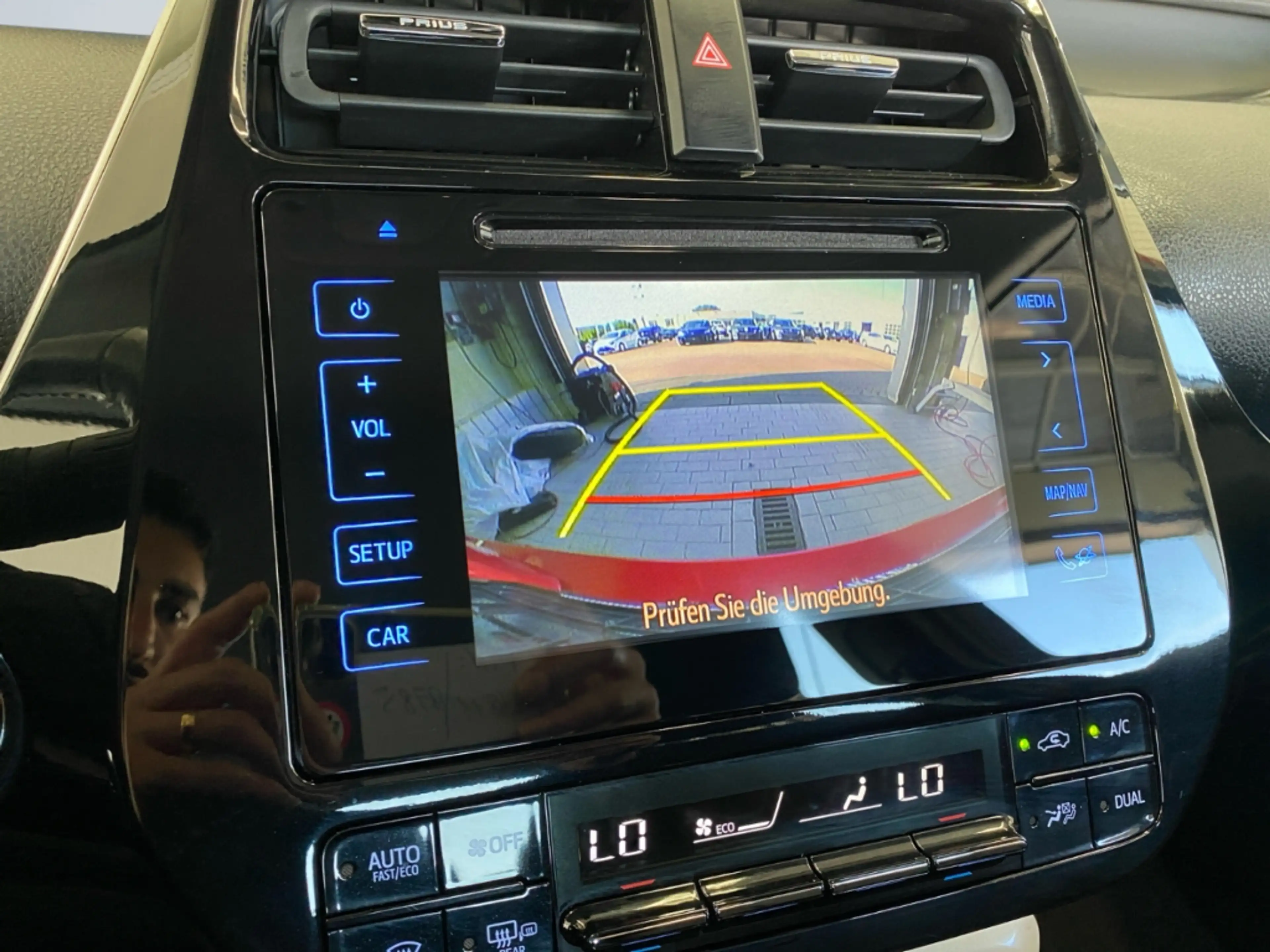 Toyota Prius Hybrid Comfort *LED*HUD*ACC*Navi*RCAM*SHZ* — photo 14