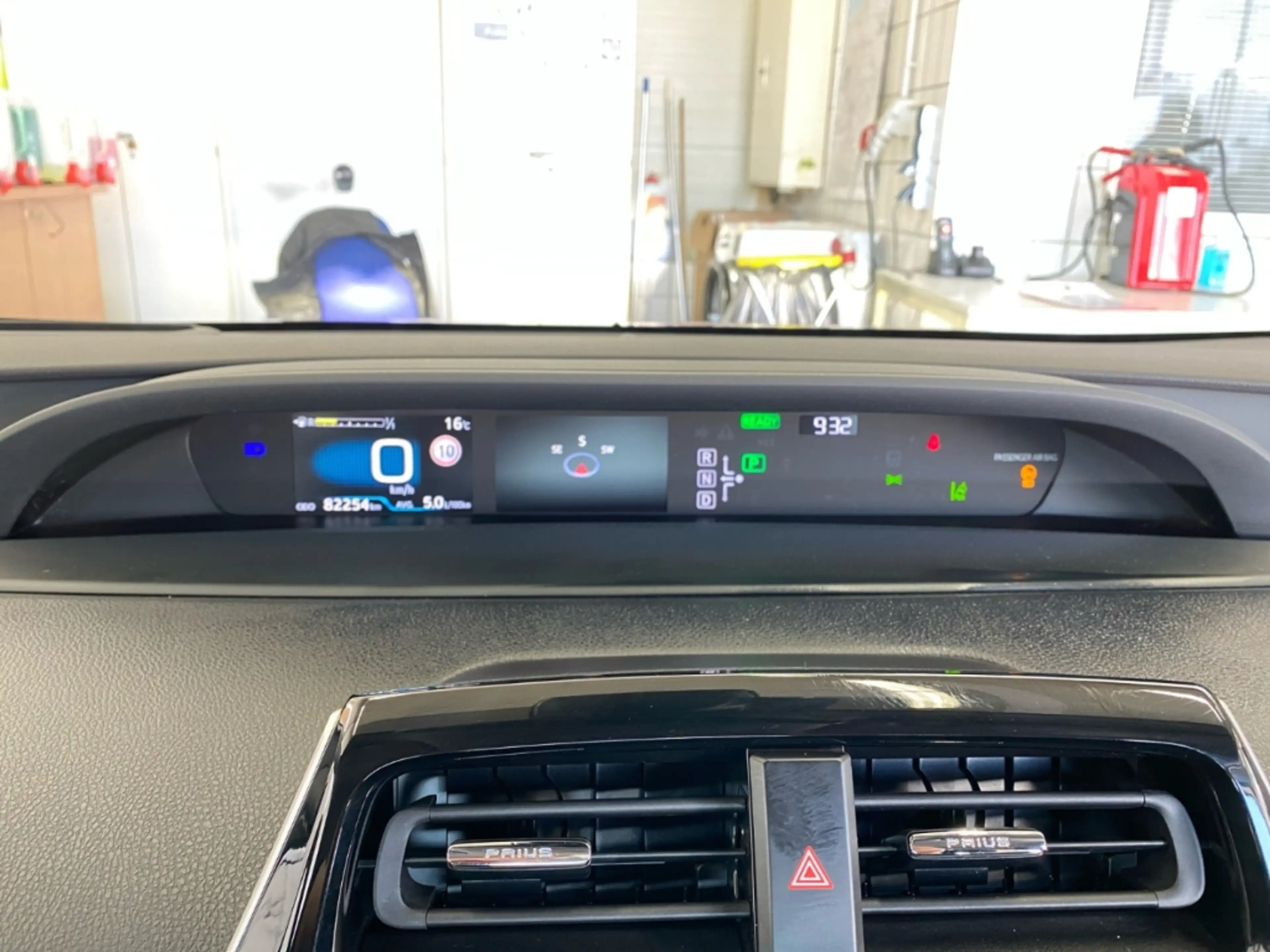 Toyota Prius Hybrid Comfort *LED*HUD*ACC*Navi*RCAM*SHZ* — photo 13